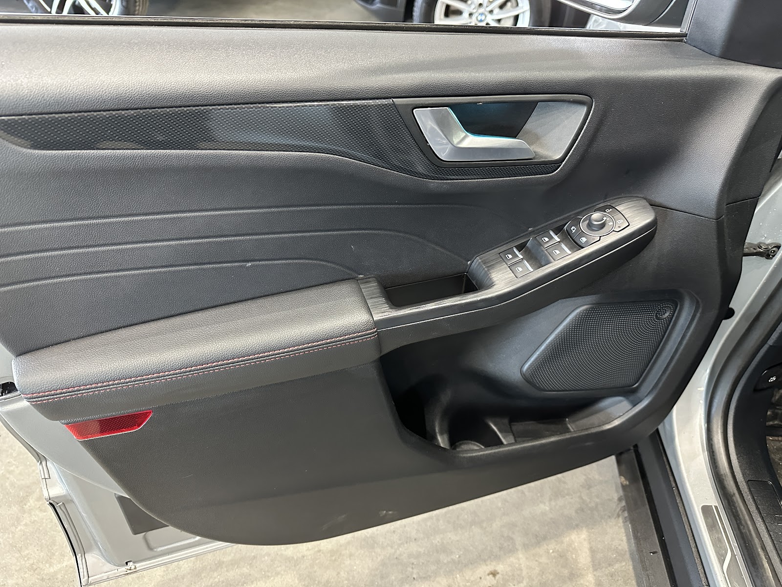 Foto 14 de FORD KUGA 2023 en venta en CSV Motor VALDEFUENTES
