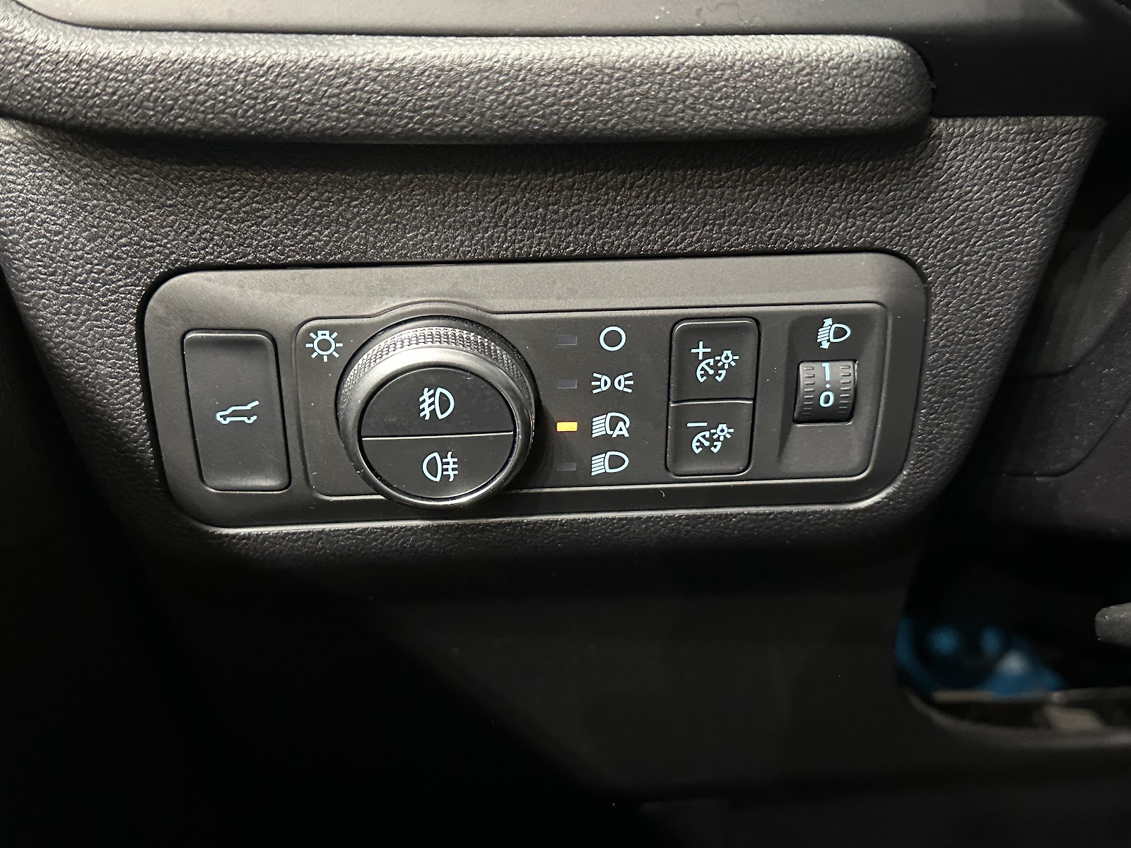Foto 19 de FORD KUGA 2023 en venta en CSV Motor VALDEFUENTES