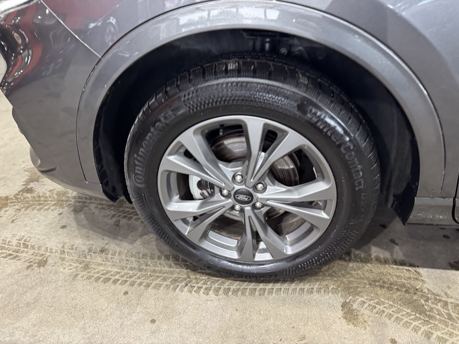 Foto 20 de FORD KUGA 2023 en venta en CSV Motor VALDEFUENTES