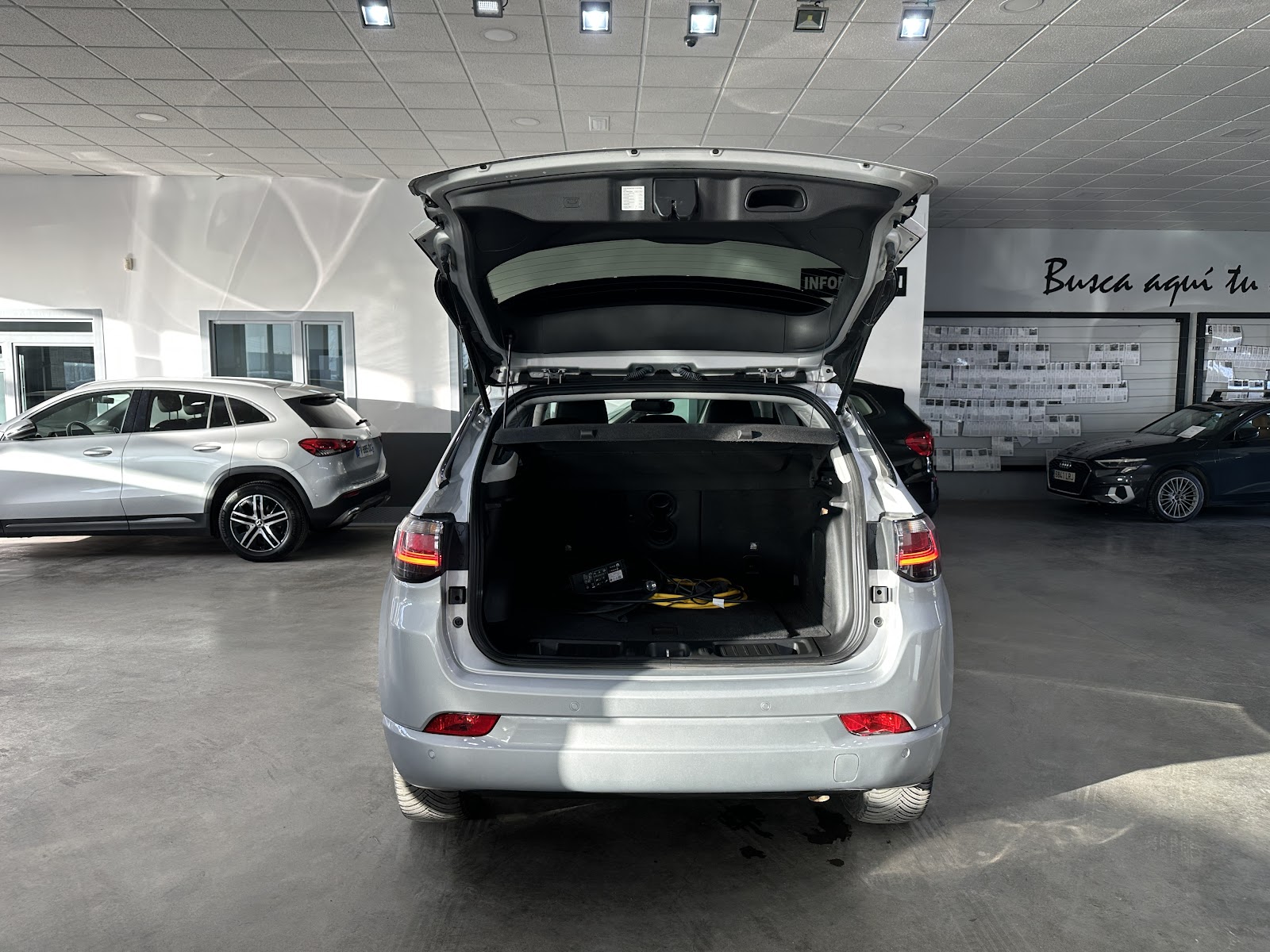 Foto 8 de JEEP COMPASS 2022 en venta en CSV Motor VALDEFUENTES