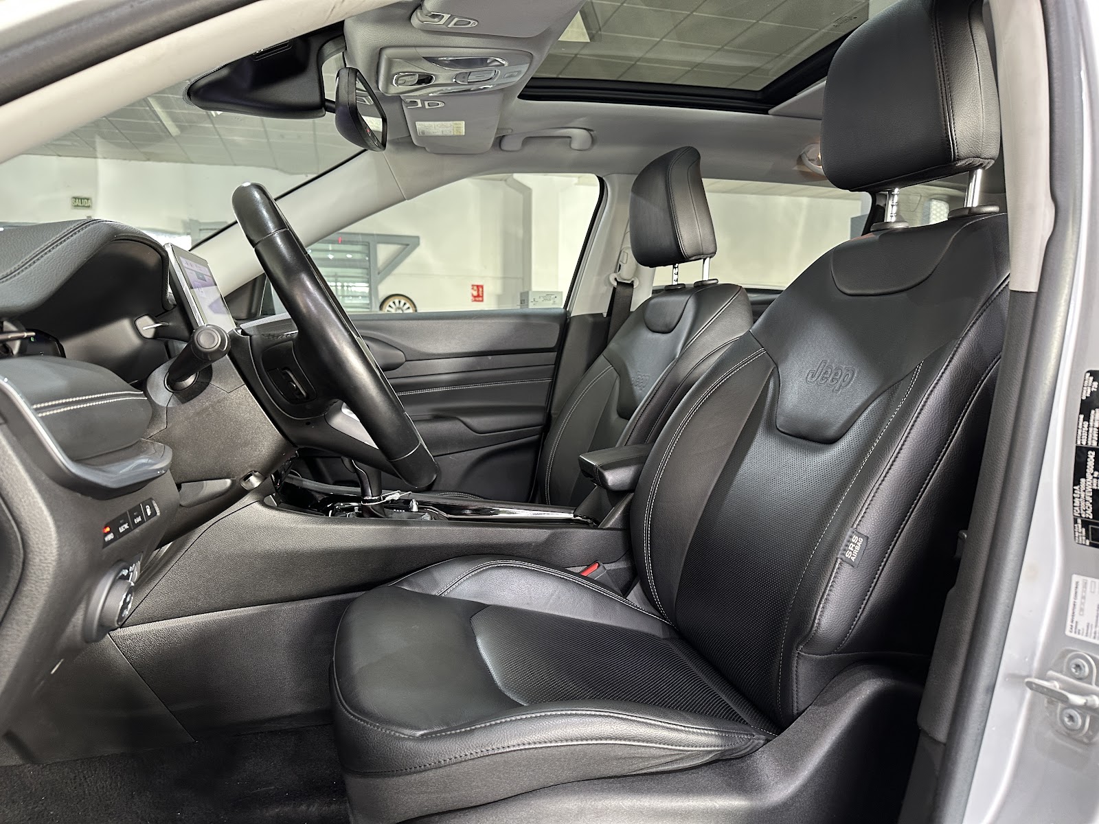 Foto 10 de JEEP COMPASS 2022 en venta en CSV Motor VALDEFUENTES