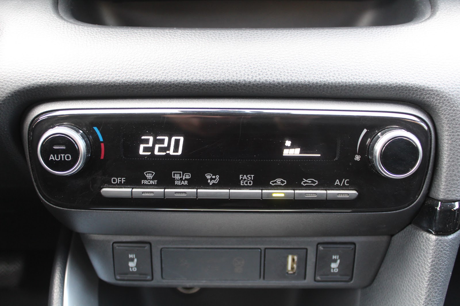 Foto 19 de MAZDA 2 2023 en venta en CSV Motor VALDEFUENTES