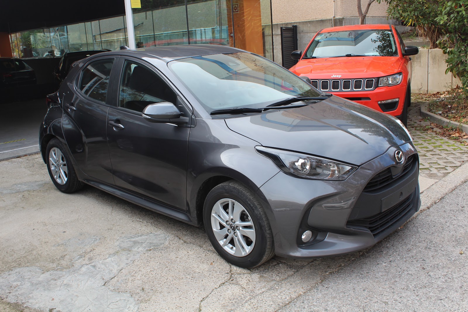 Foto 4 de MAZDA 2 2023 en venta en CSV Motor VALDEFUENTES
