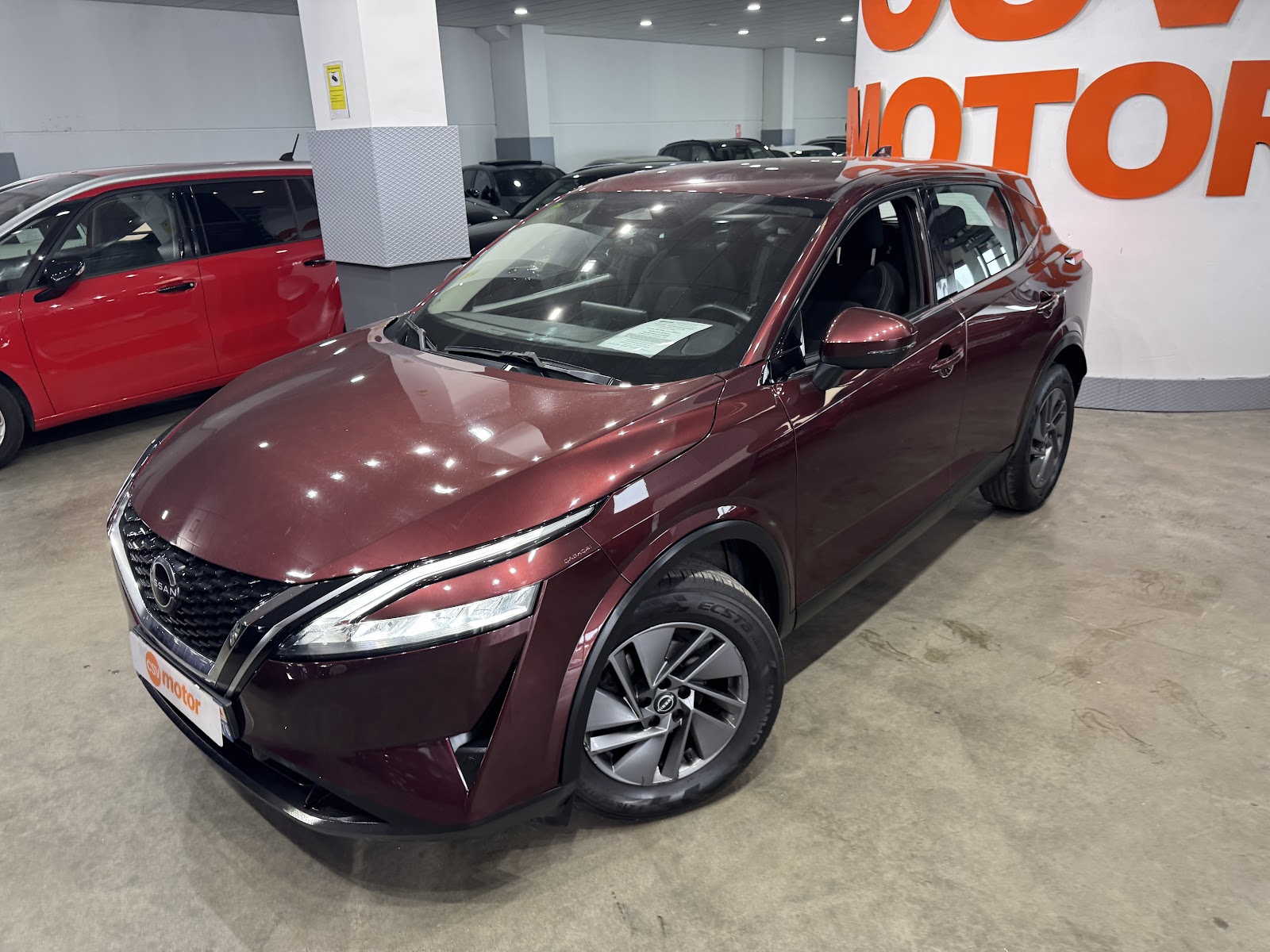 Foto 6 de Nissan Qashqai 2023 en venta en CSV Motor BILBAO · color Rojo Metalizado