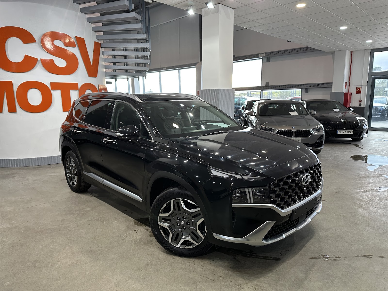 Foto 4 de HYUNDAI SANTA FE 2023 en venta en CSV Motor VALDEFUENTES