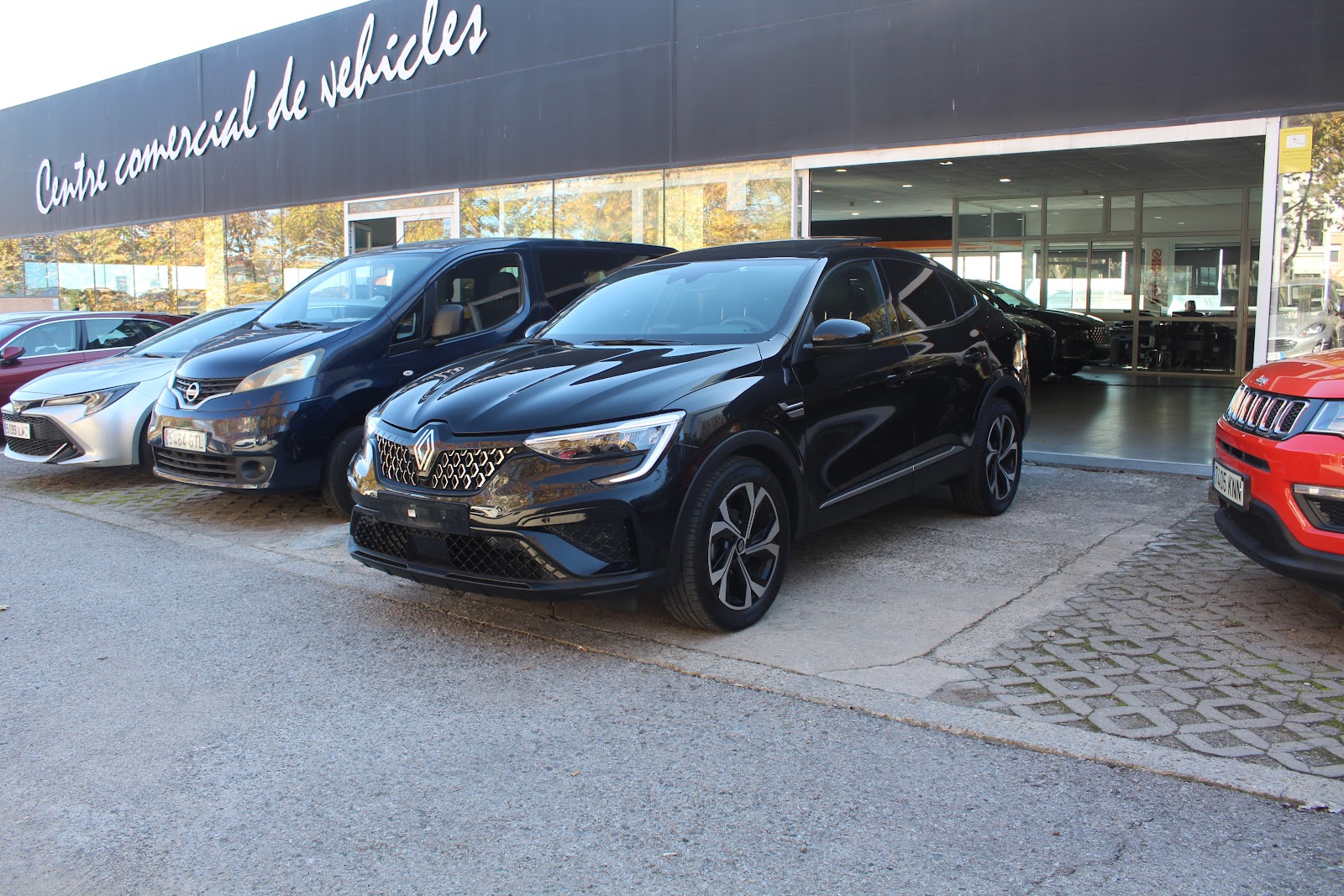 Foto 5 de Renault Arkana 2024 en venta en CSV Motor BARCELONA · color Negro