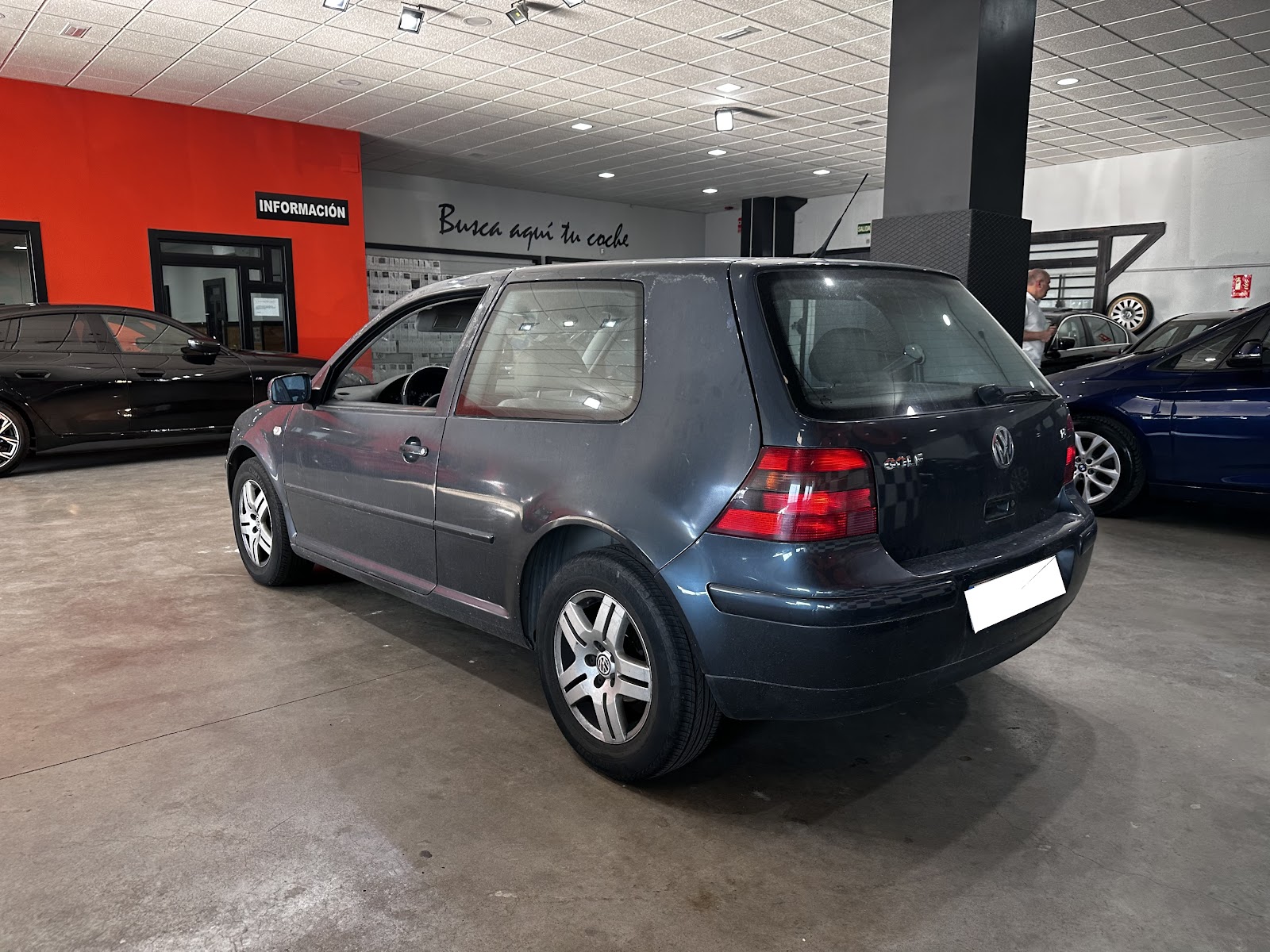 Foto 5 de VOLKSWAGEN GOLF 2000 en venta en CSV Motor VALDEFUENTES