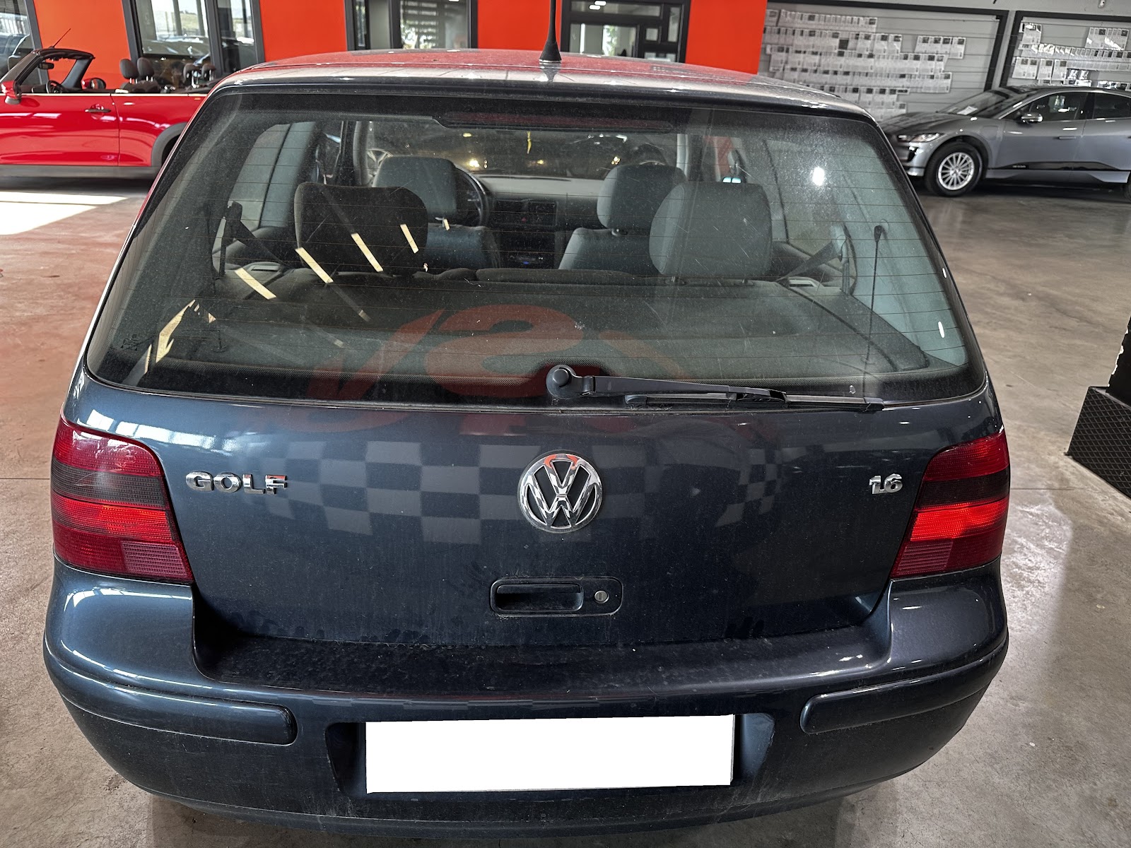 Foto 7 de VOLKSWAGEN GOLF 2000 en venta en CSV Motor VALDEFUENTES