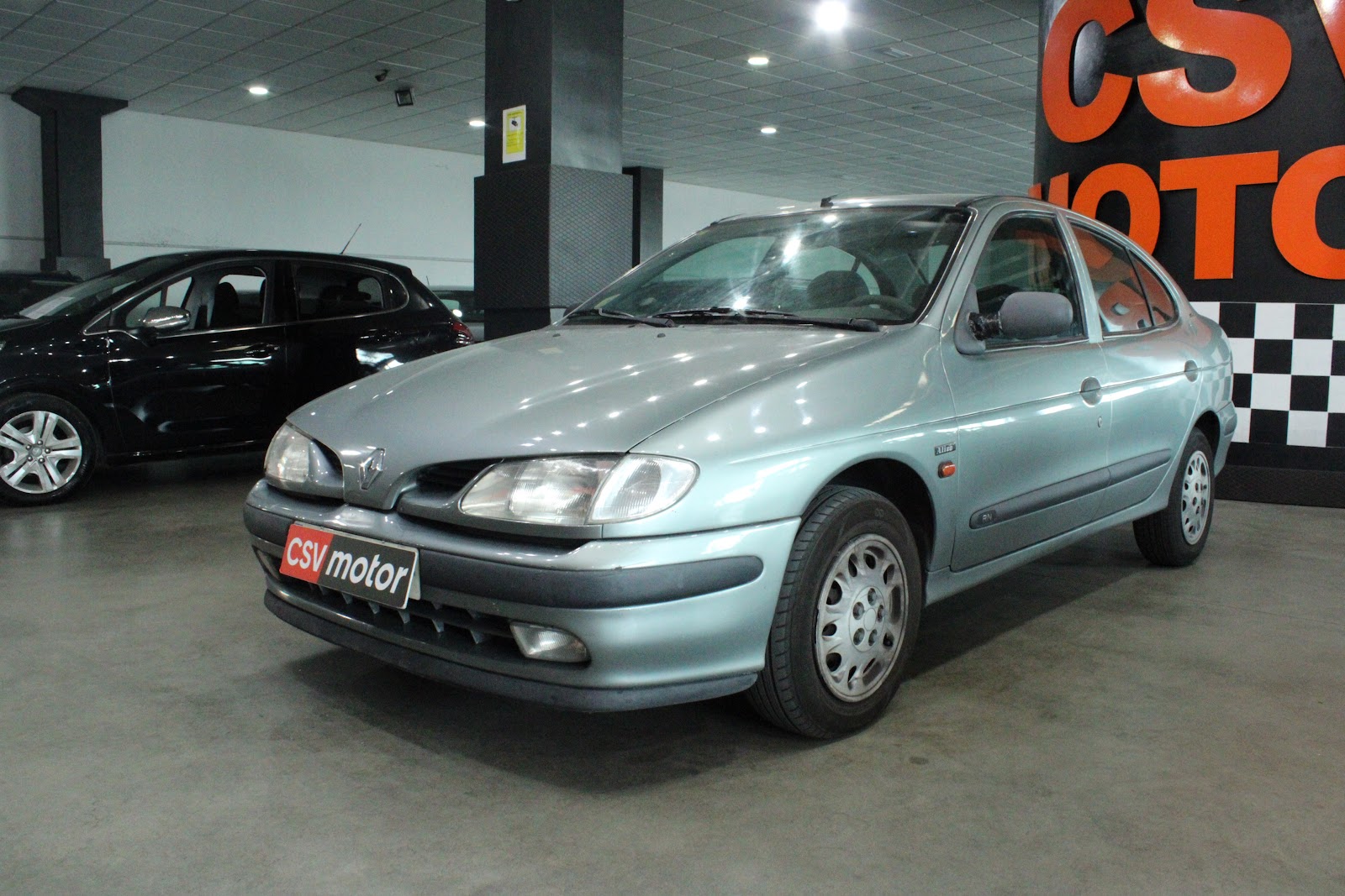 Foto 10 de Renault Megane 1997 en venta en CSV Motor VALDEFUENTES
