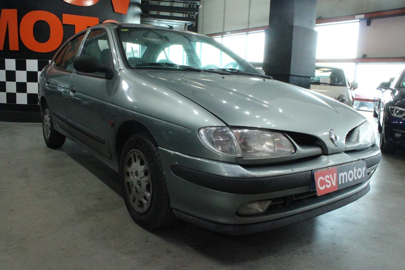 Foto 3 de RENAULT MEGANE 1997 en venta en CSV Motor VALDEFUENTES