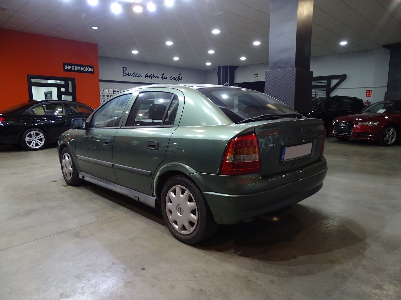 Foto 2 de OPEL ASTRA 1988 en venta en CSV Motor VALDEFUENTES
