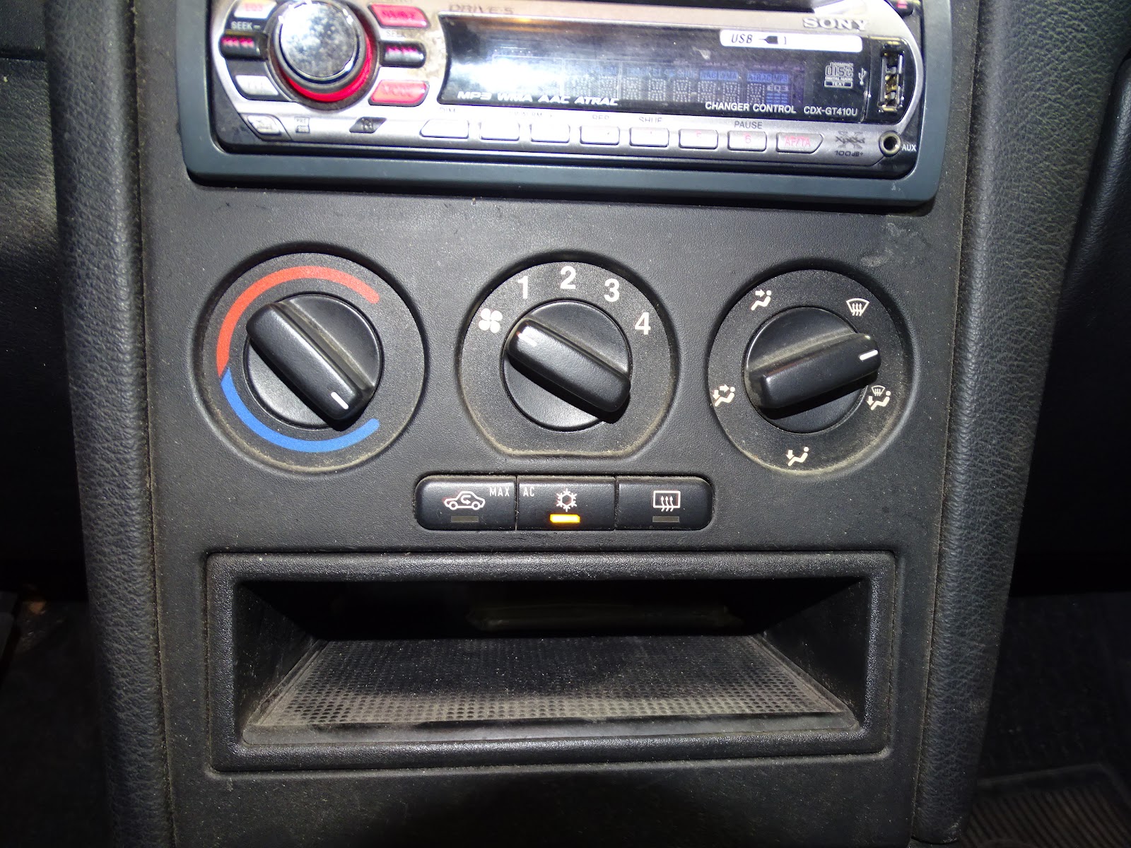 Foto 10 de OPEL ASTRA 1988 en venta en CSV Motor VALDEFUENTES