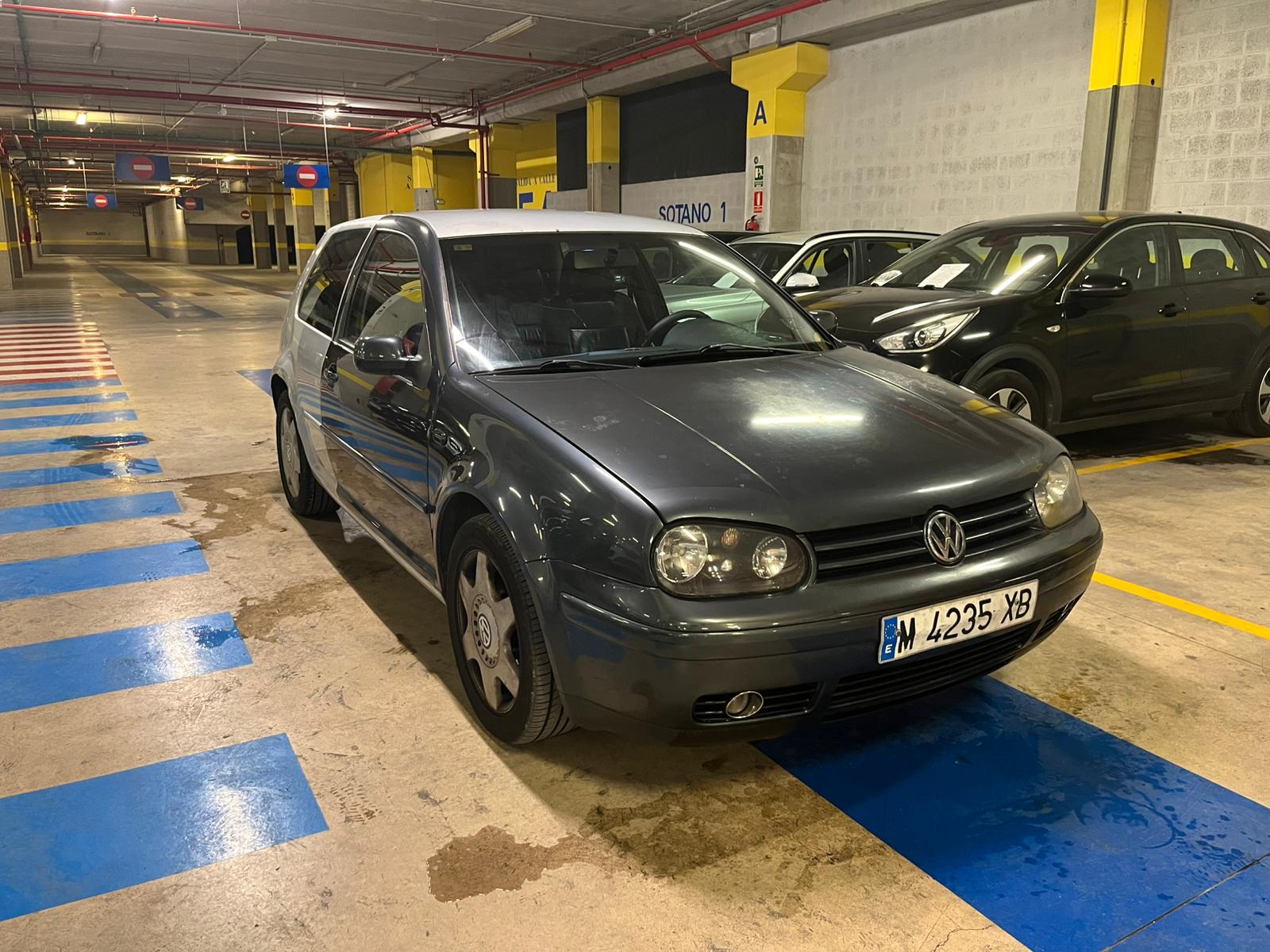 Foto 7 de Volkswagen Golf 1999 en venta en CSV Motor VALDEFUENTES · color Gris