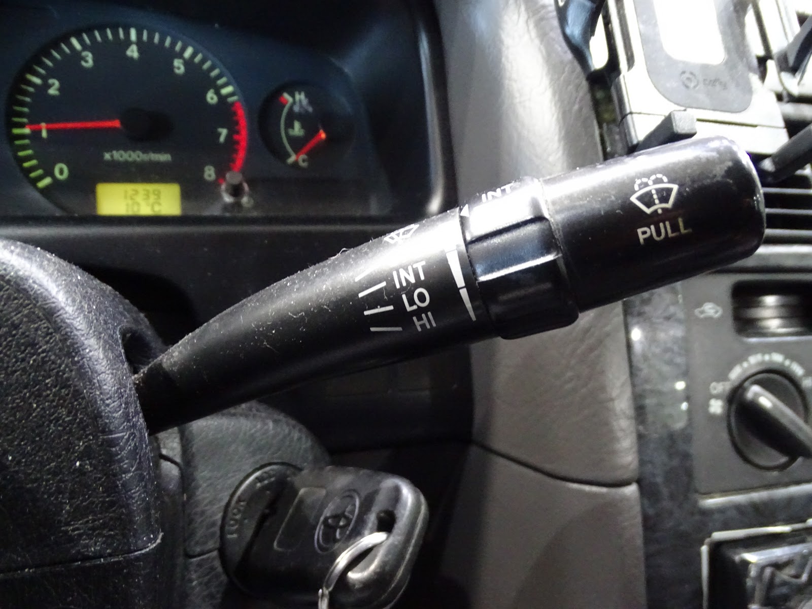 Foto 11 de TOYOTA AVENSIS 2023 en venta en CSV Motor VALDEFUENTES