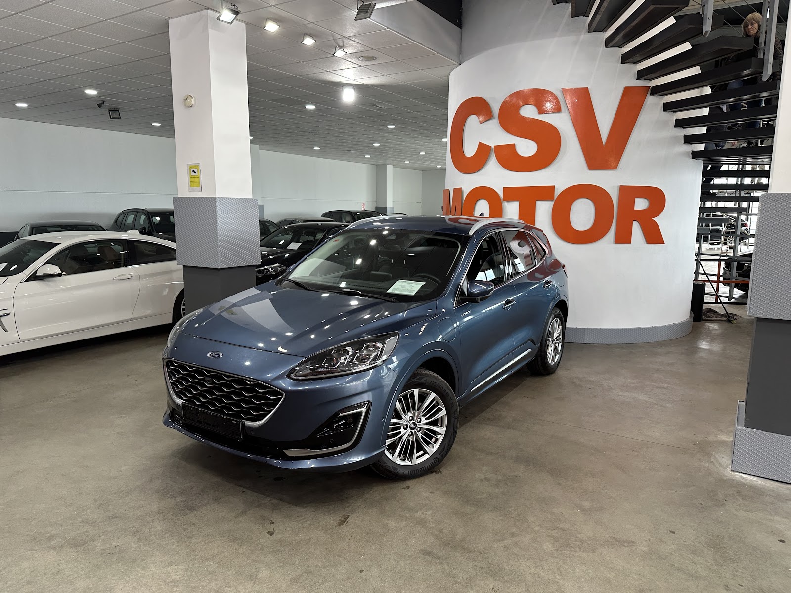 Foto 8 de Ford Kuga 2022 en venta en CSV Motor VALDEFUENTES · color Azul Metalizado