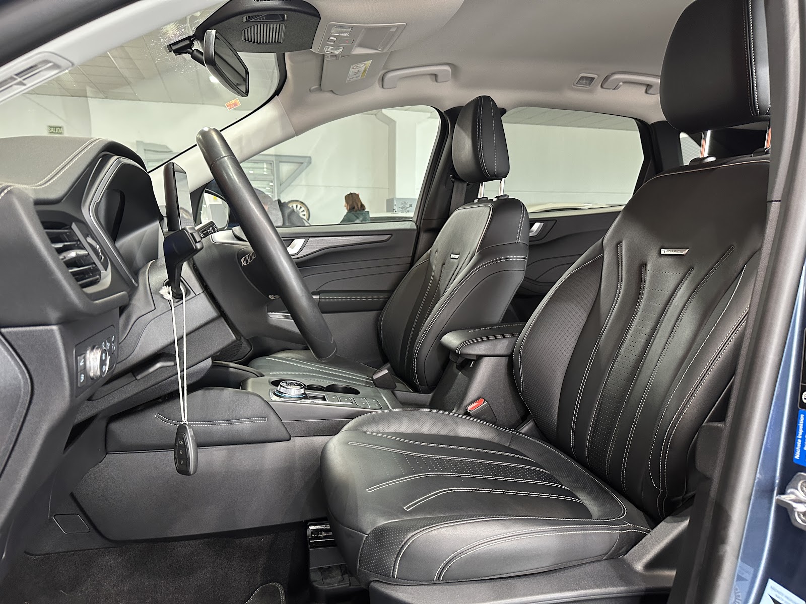 Foto 11 de FORD KUGA 2022 en venta en CSV Motor VALDEFUENTES