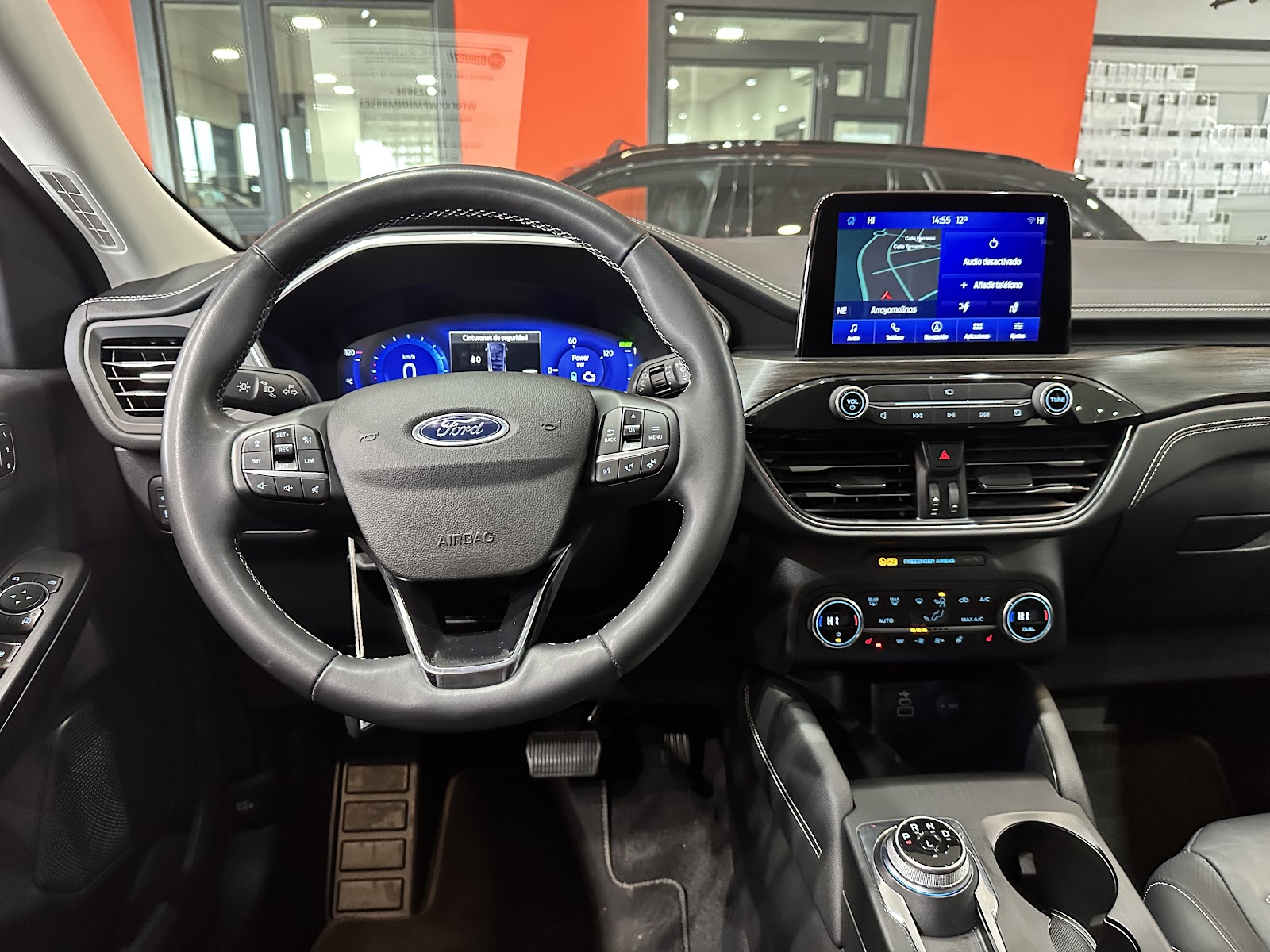 Foto 13 de FORD KUGA 2022 en venta en CSV Motor VALDEFUENTES