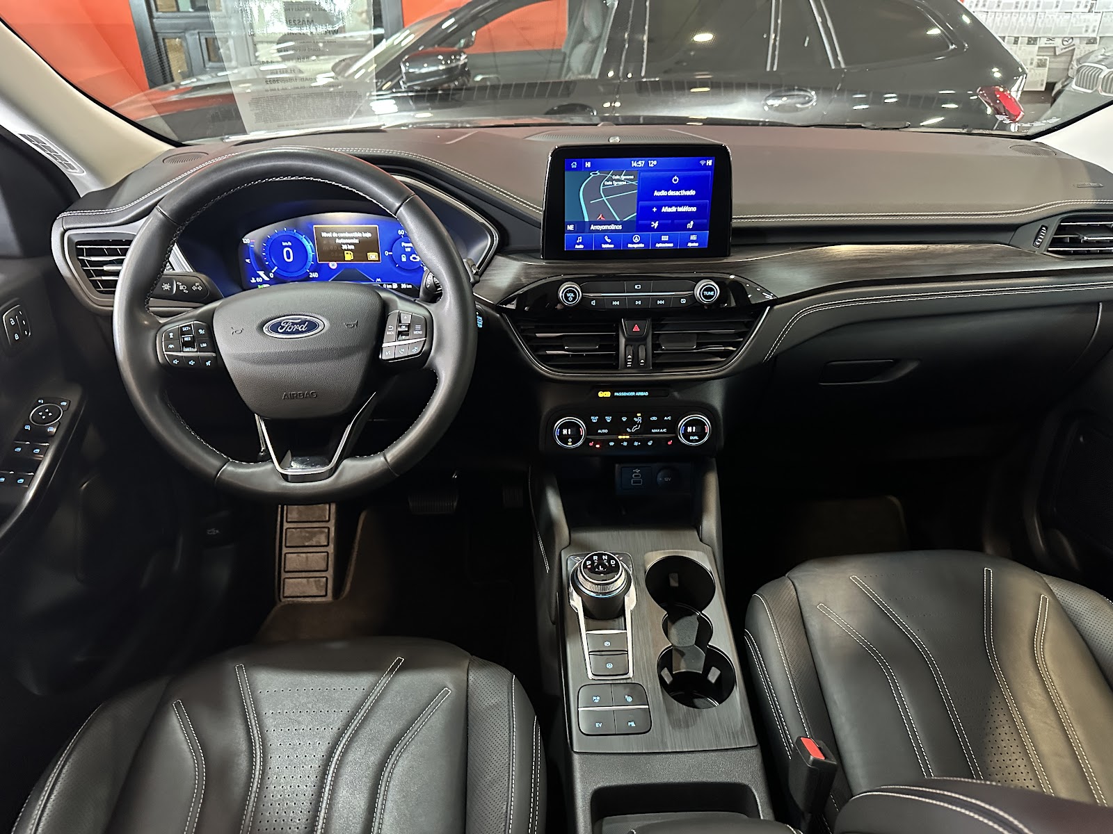 Foto 14 de FORD KUGA 2022 en venta en CSV Motor VALDEFUENTES