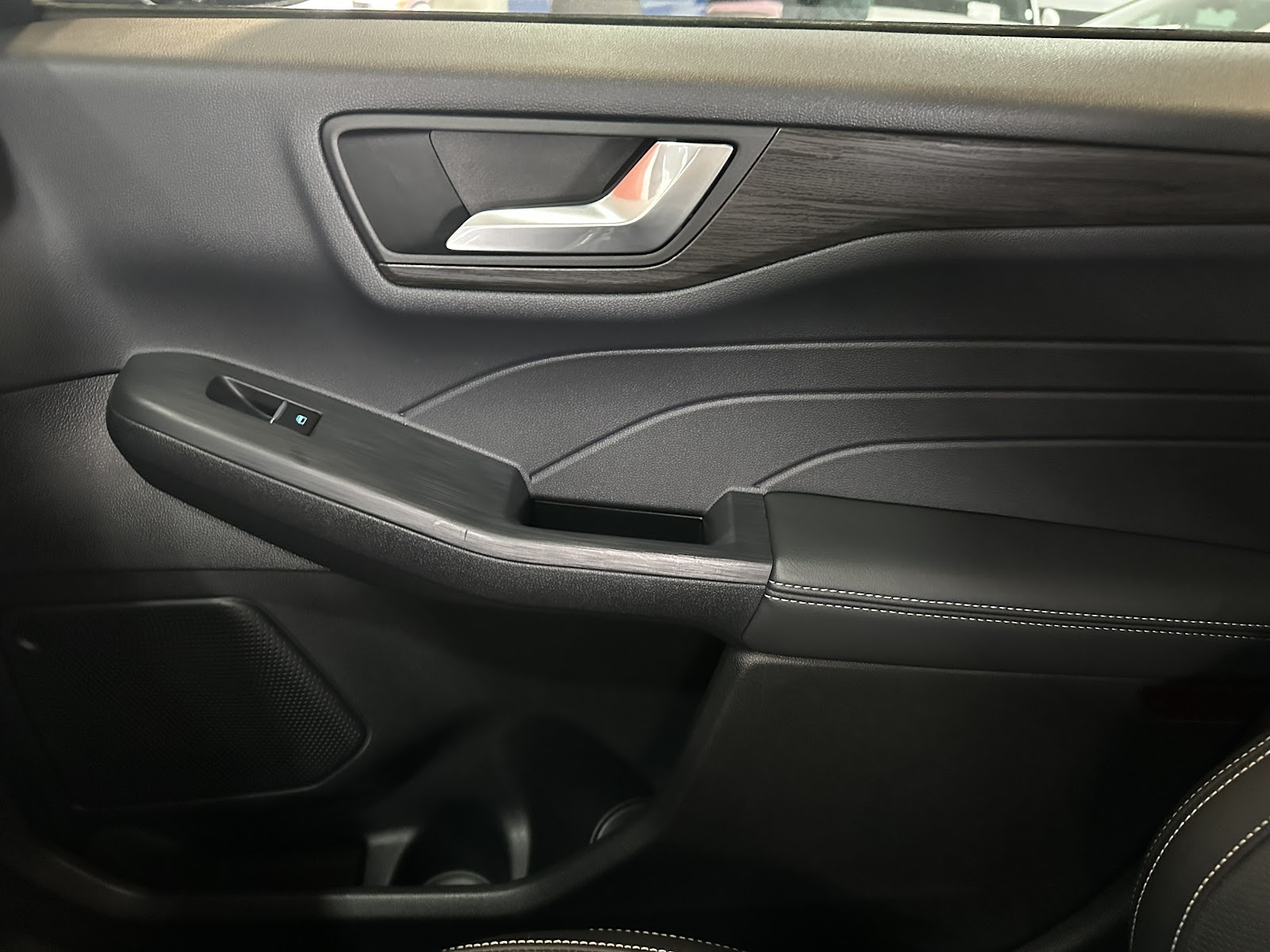 Foto 16 de FORD KUGA 2022 en venta en CSV Motor VALDEFUENTES