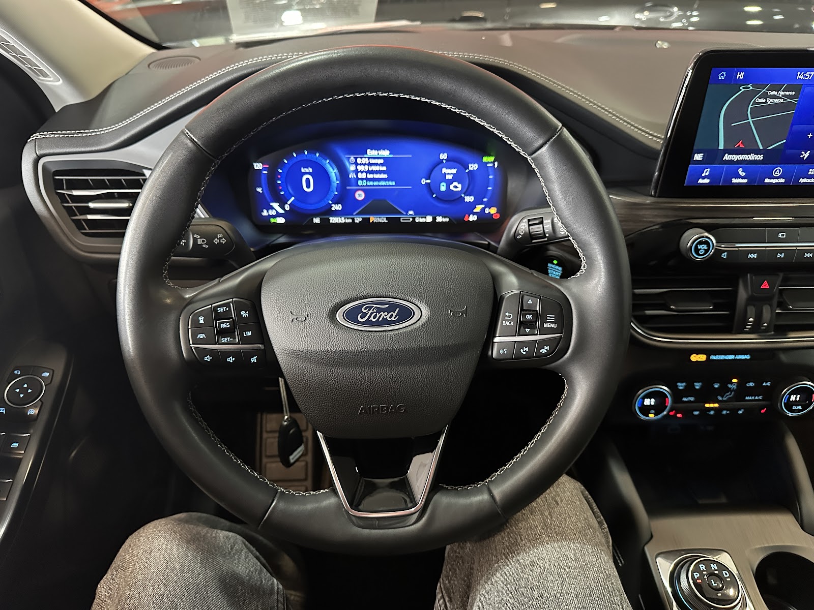 Foto 17 de FORD KUGA 2022 en venta en CSV Motor VALDEFUENTES
