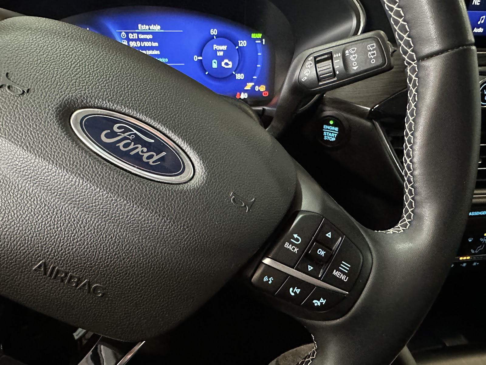 Foto 19 de FORD KUGA 2022 en venta en CSV Motor VALDEFUENTES
