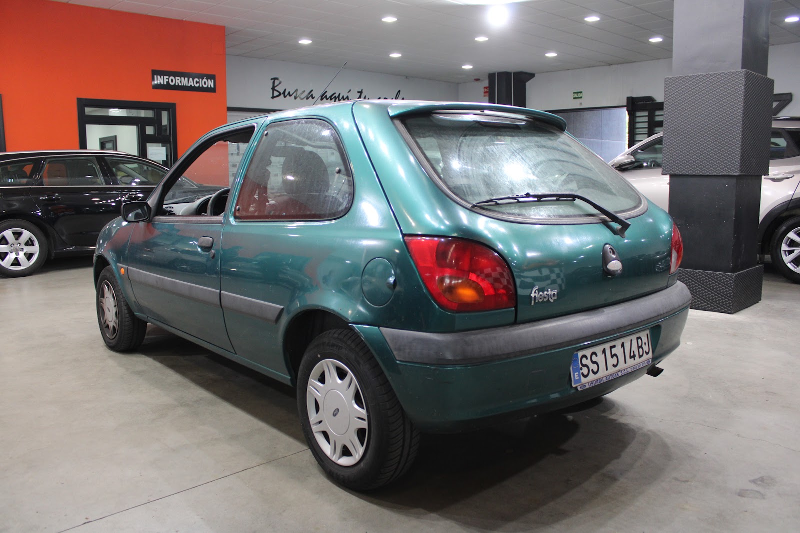 Foto 2 de FORD FIESTA 2000 en venta en CSV Motor VALDEFUENTES