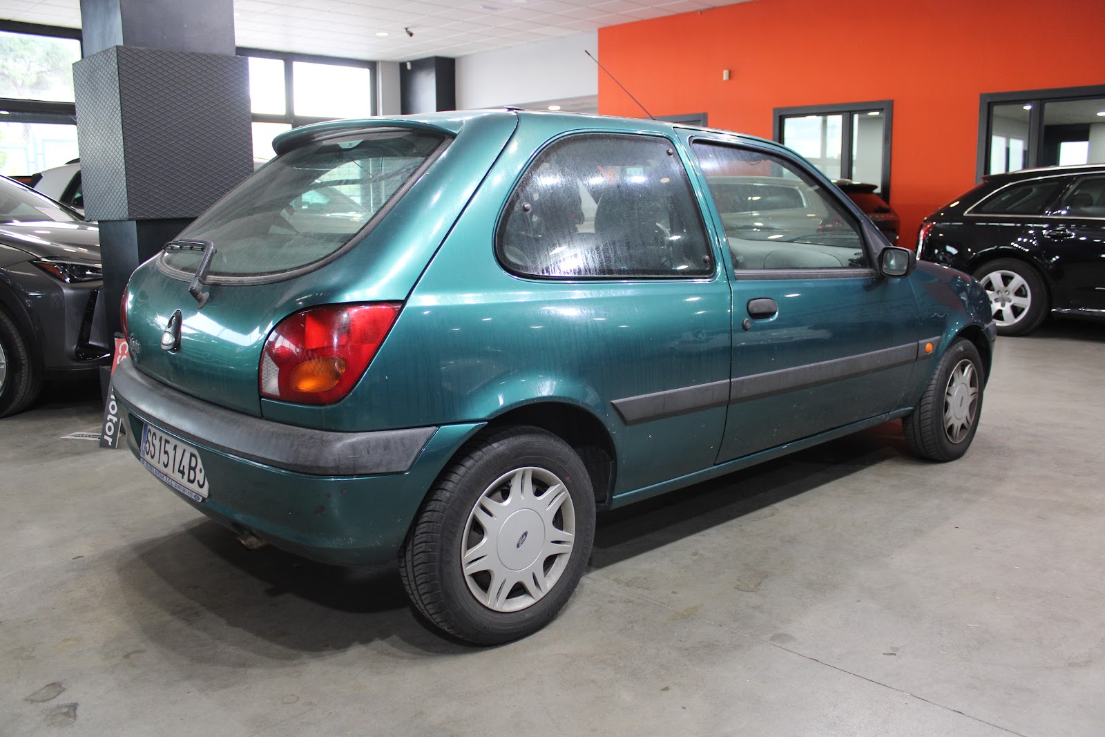 Foto 3 de FORD FIESTA 2000 en venta en CSV Motor VALDEFUENTES