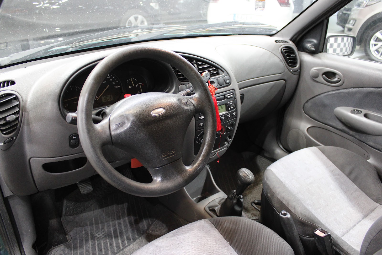 Foto 5 de FORD FIESTA 2000 en venta en CSV Motor VALDEFUENTES