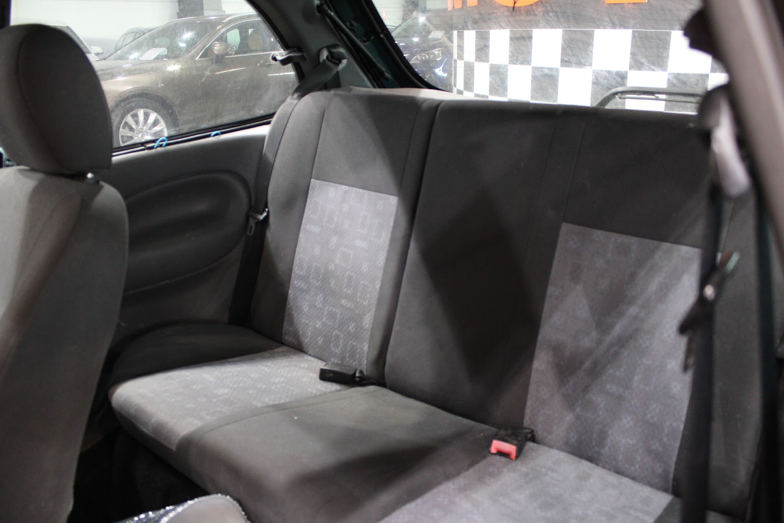 Foto 7 de FORD FIESTA 2000 en venta en CSV Motor VALDEFUENTES