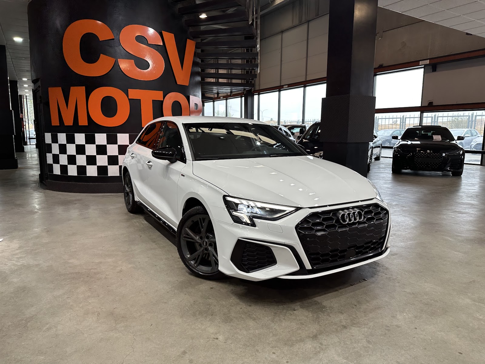 Foto 4 de AUDI A3 2022 en venta en CSV Motor VALDEFUENTES