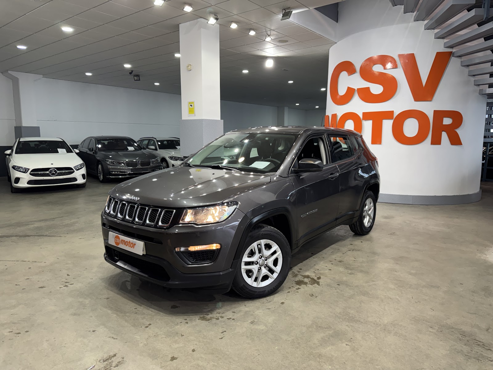 Foto 19 de Jeep Compass 2018 en venta en CSV Motor VALDEFUENTES · color Gris Metalizado