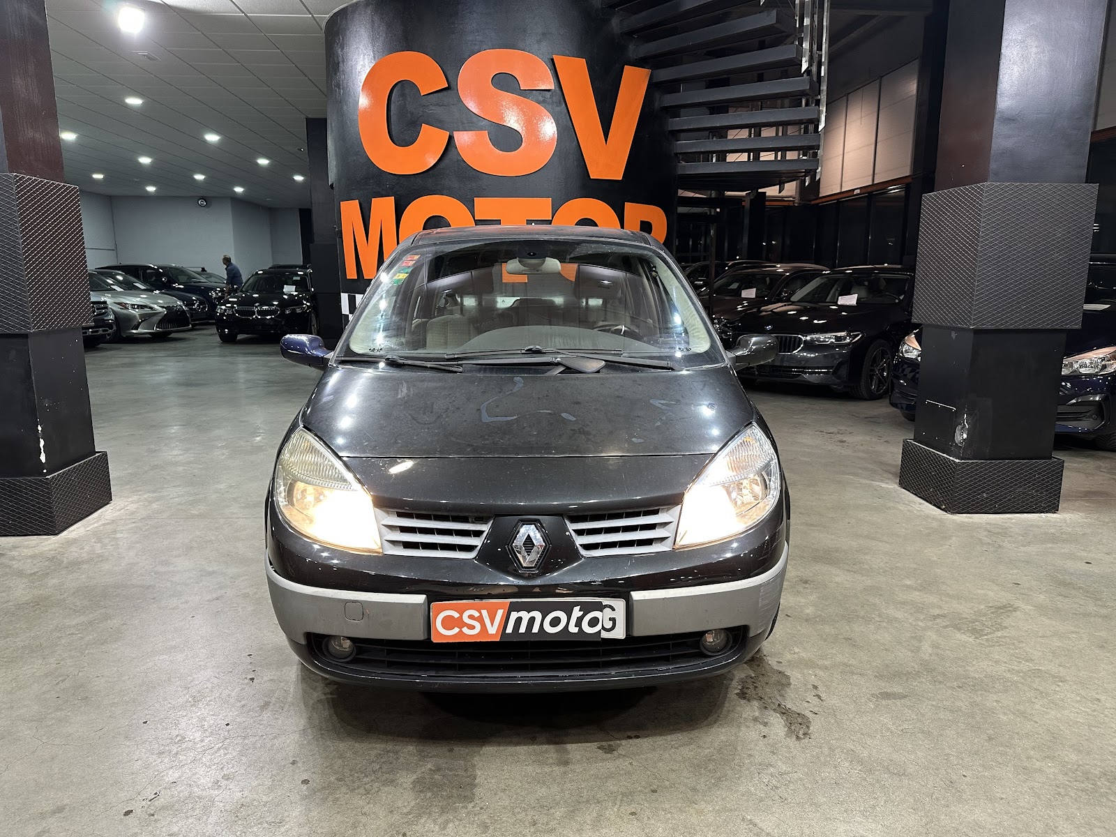 Foto 3 de RENAULT SCENIC 2004 en venta en CSV Motor VALDEFUENTES
