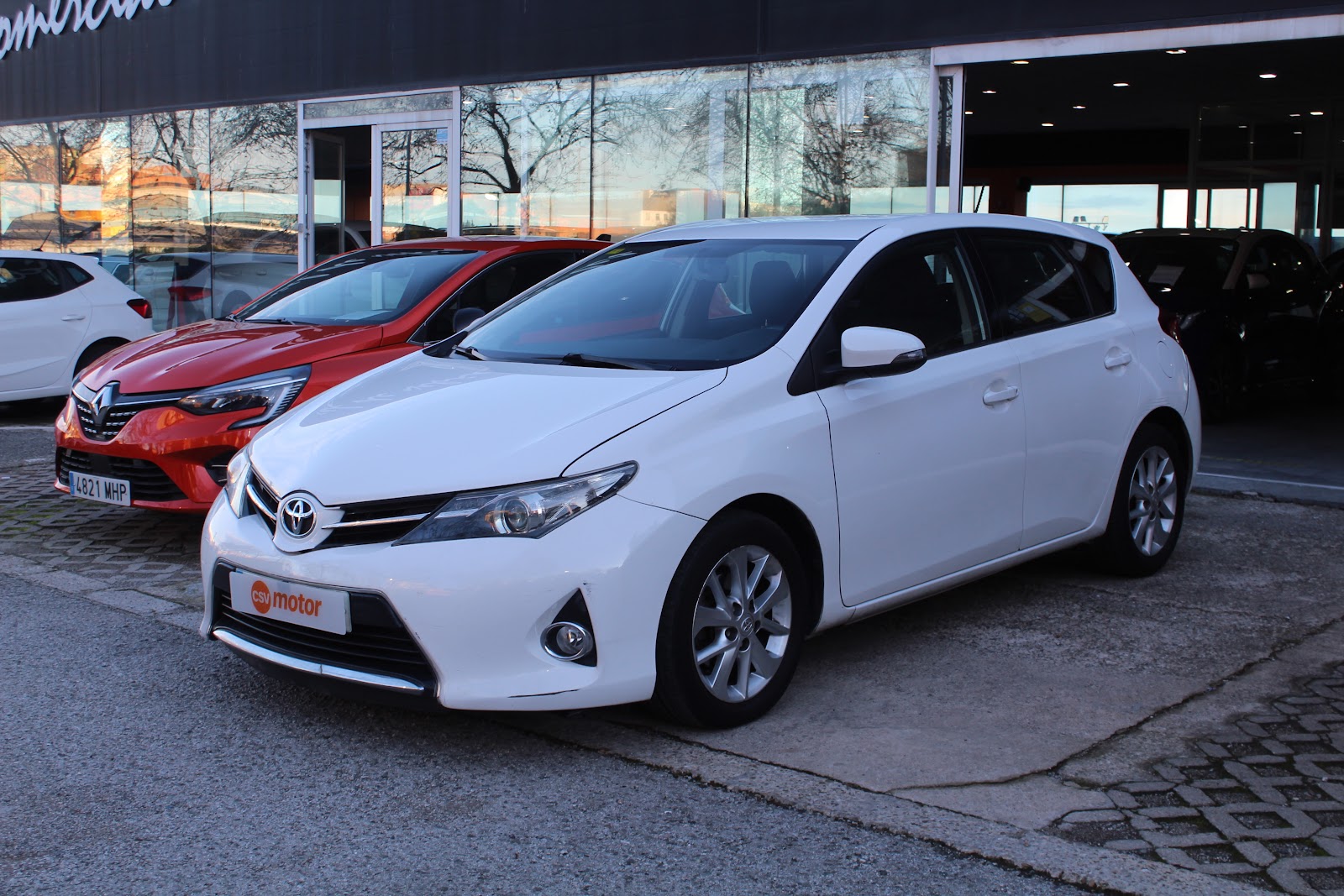 Foto 2 de TOYOTA AURIS 2014 en venta en CSV Motor VALDEFUENTES