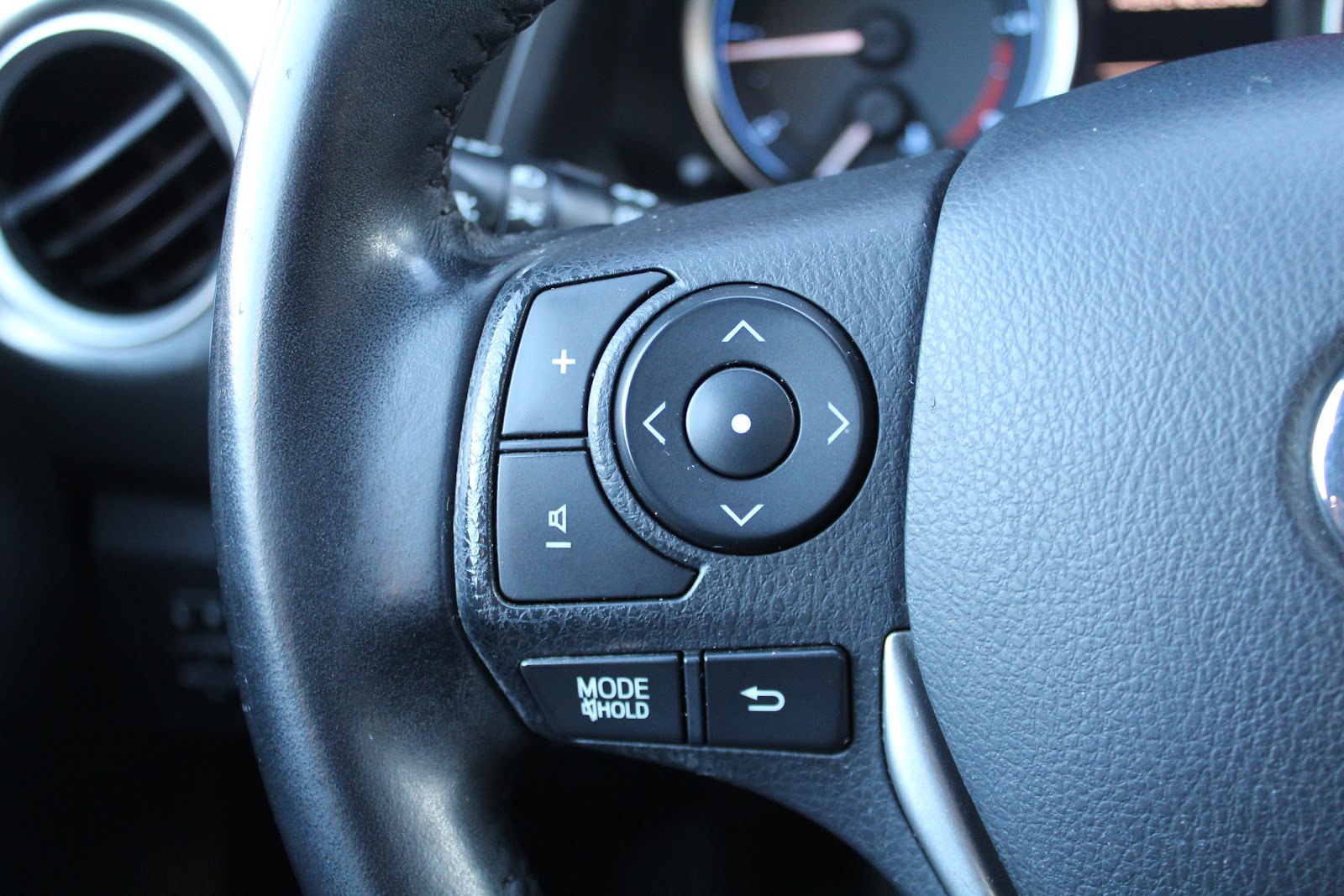 Foto 12 de TOYOTA AURIS 2014 en venta en CSV Motor VALDEFUENTES