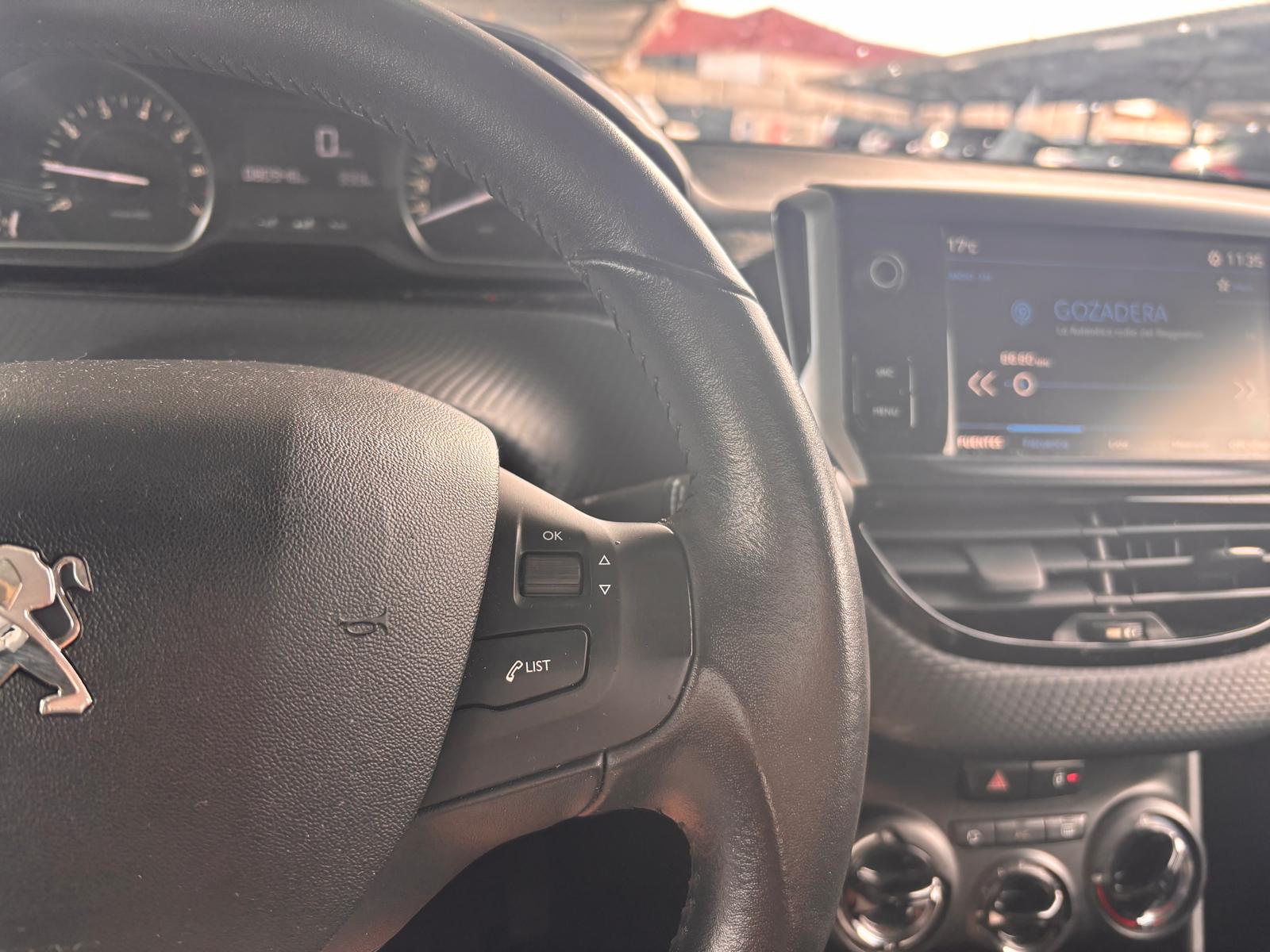 Foto 11 de PEUGEOT 208 2018 en venta en CSV Motor VALDEFUENTES