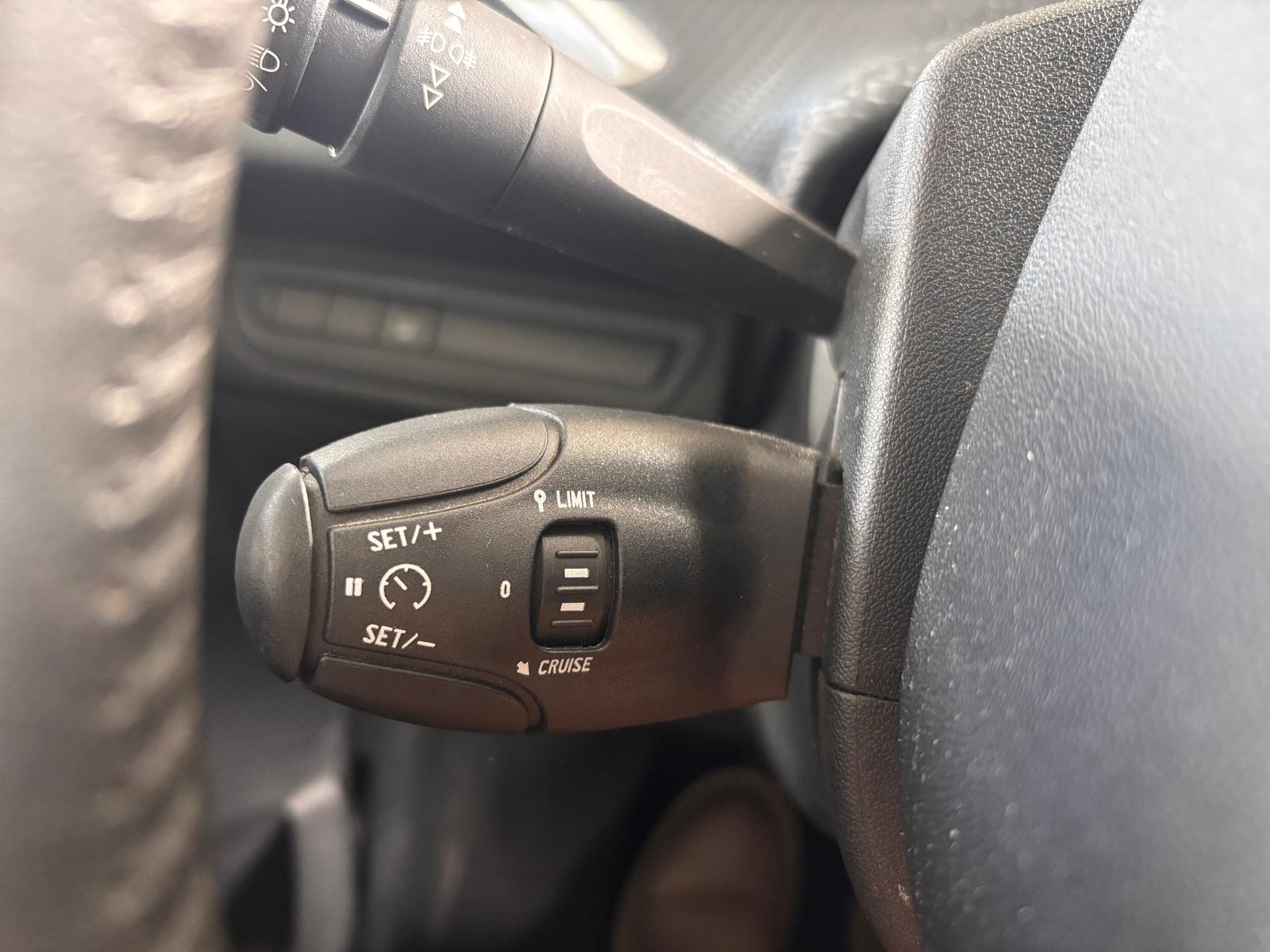 Foto 13 de PEUGEOT 208 2018 en venta en CSV Motor VALDEFUENTES