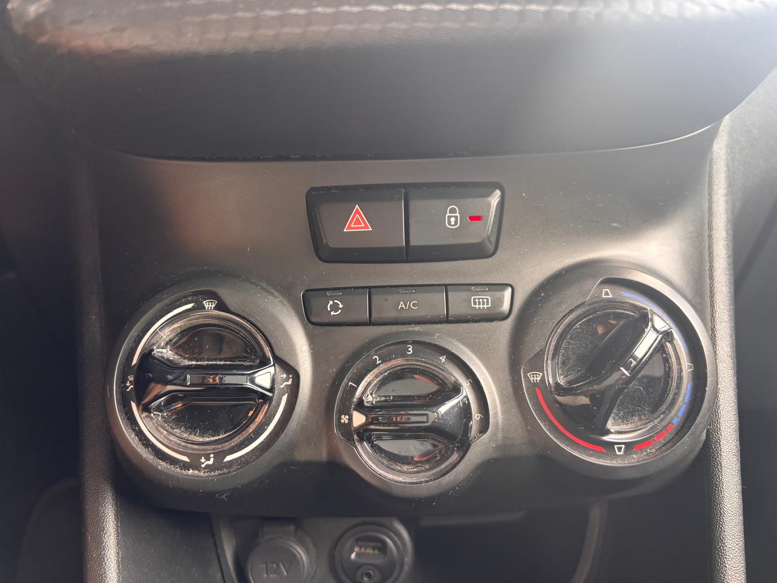 Foto 14 de PEUGEOT 208 2018 en venta en CSV Motor VALDEFUENTES
