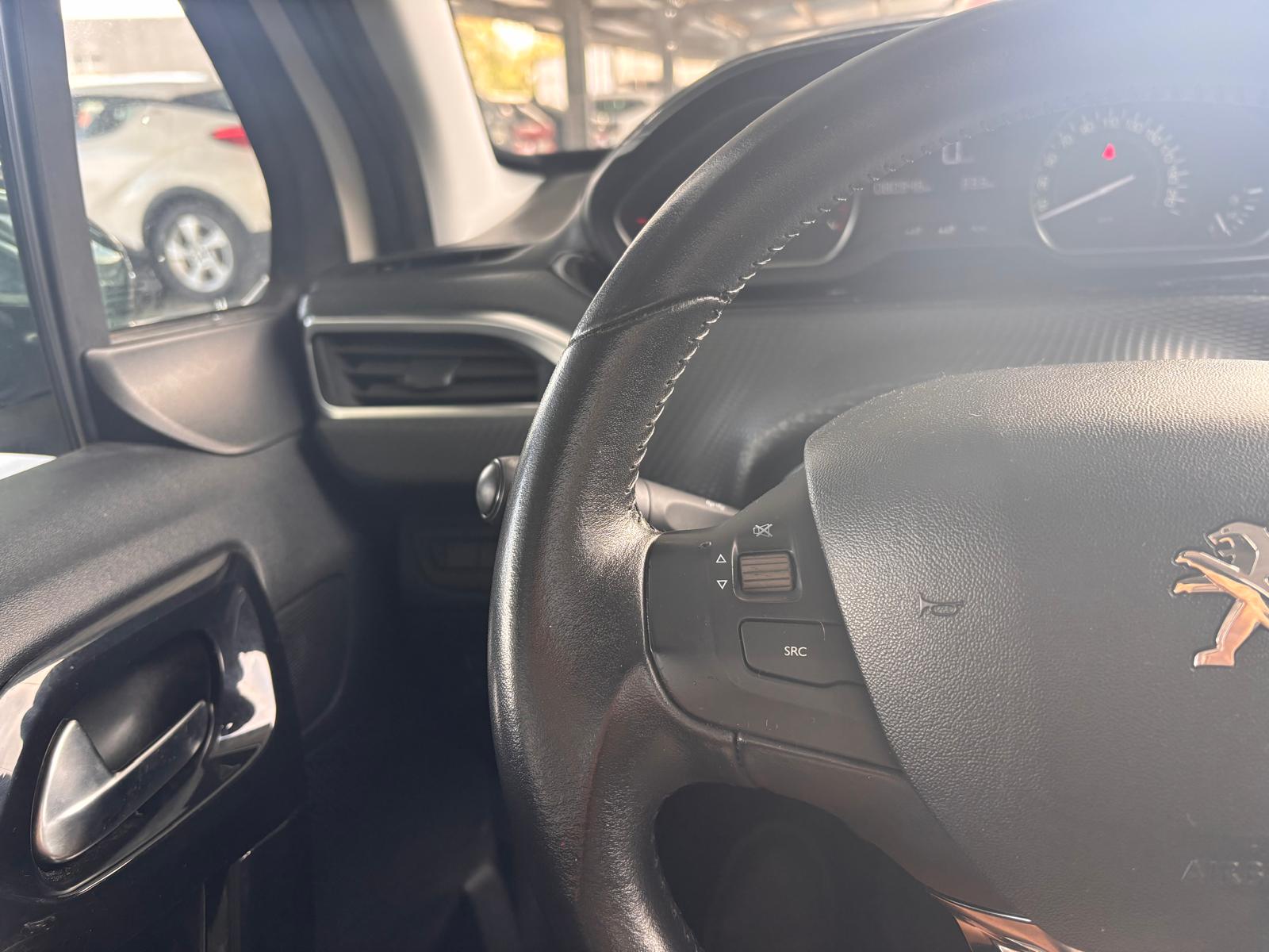 Foto 10 de PEUGEOT 208 2018 en venta en CSV Motor VALDEFUENTES