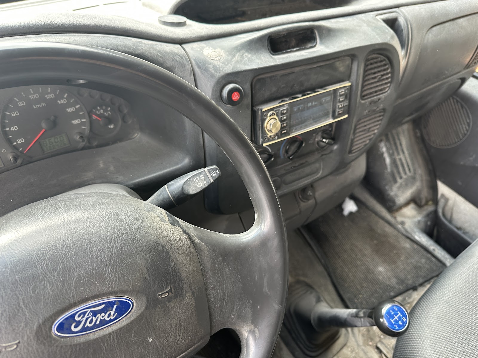 Foto 18 de FORD TRANSIT 2006 en venta en CSV Motor VALDEFUENTES