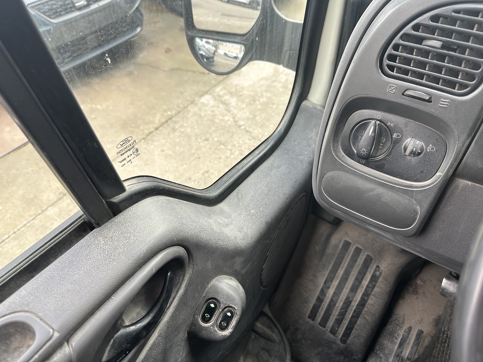 Foto 19 de FORD TRANSIT 2006 en venta en CSV Motor VALDEFUENTES