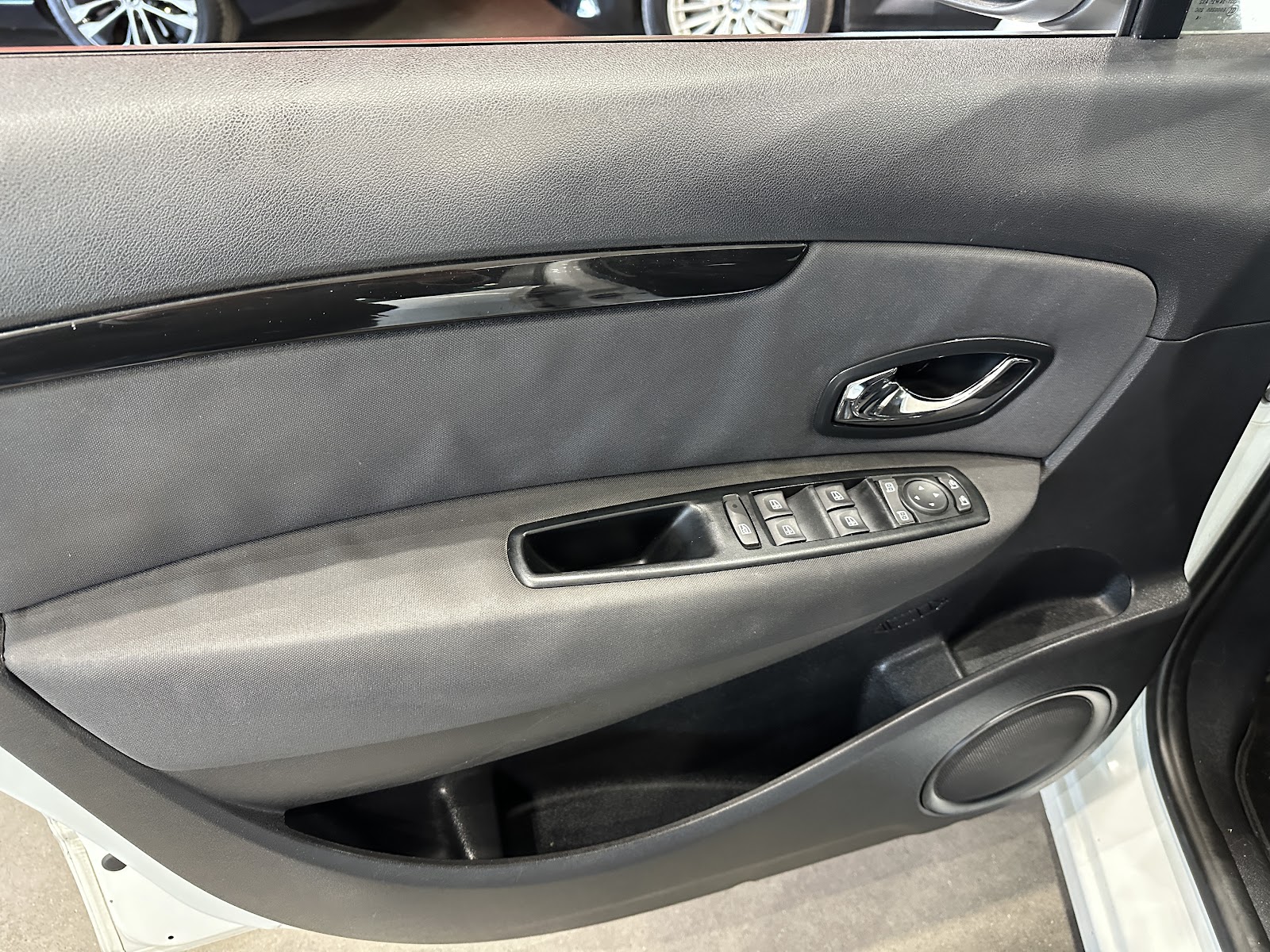 Foto 13 de RENAULT GRAND SCENIC 2014 en venta en CSV Motor VALDEFUENTES