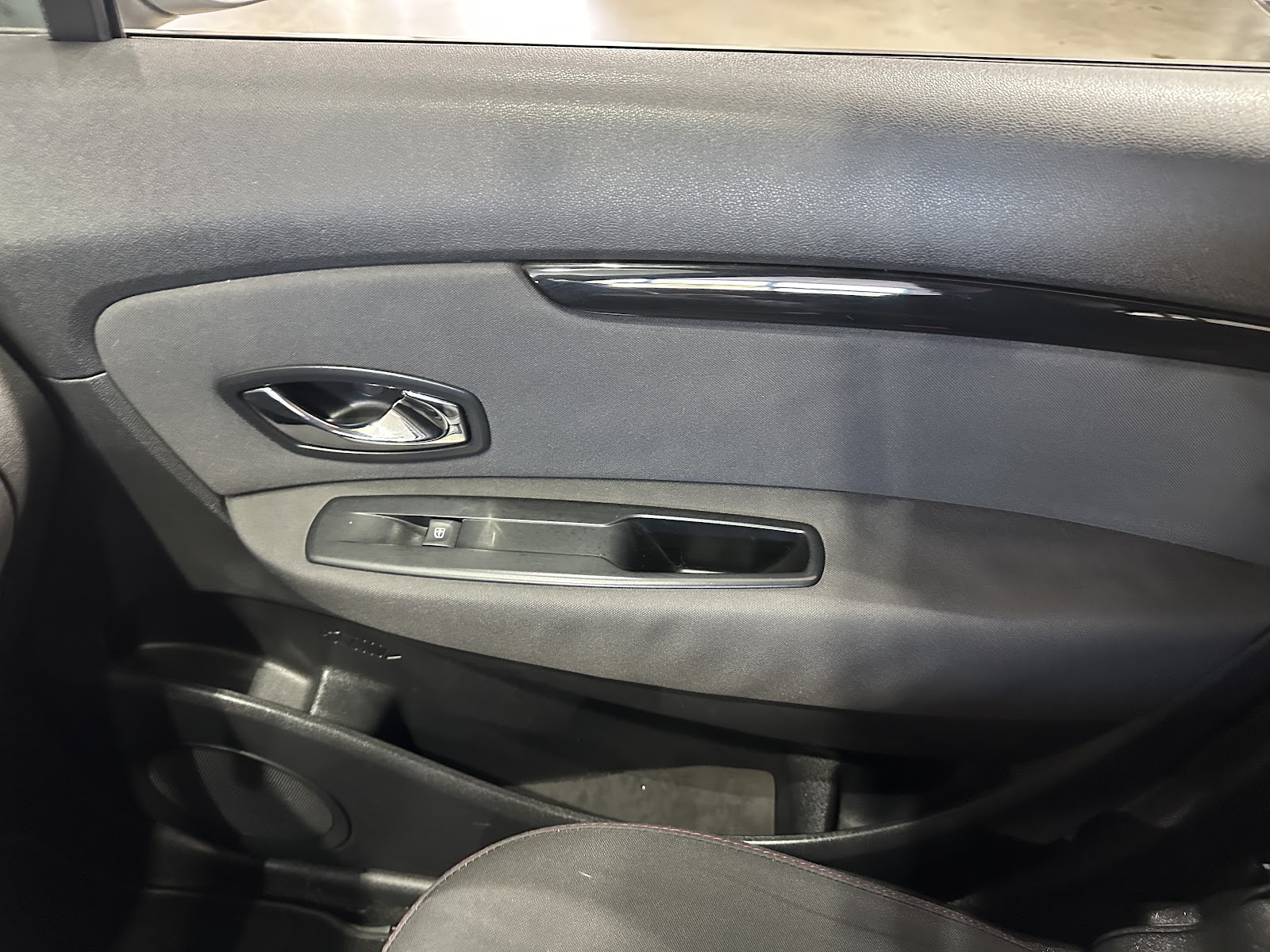 Foto 14 de RENAULT GRAND SCENIC 2014 en venta en CSV Motor VALDEFUENTES