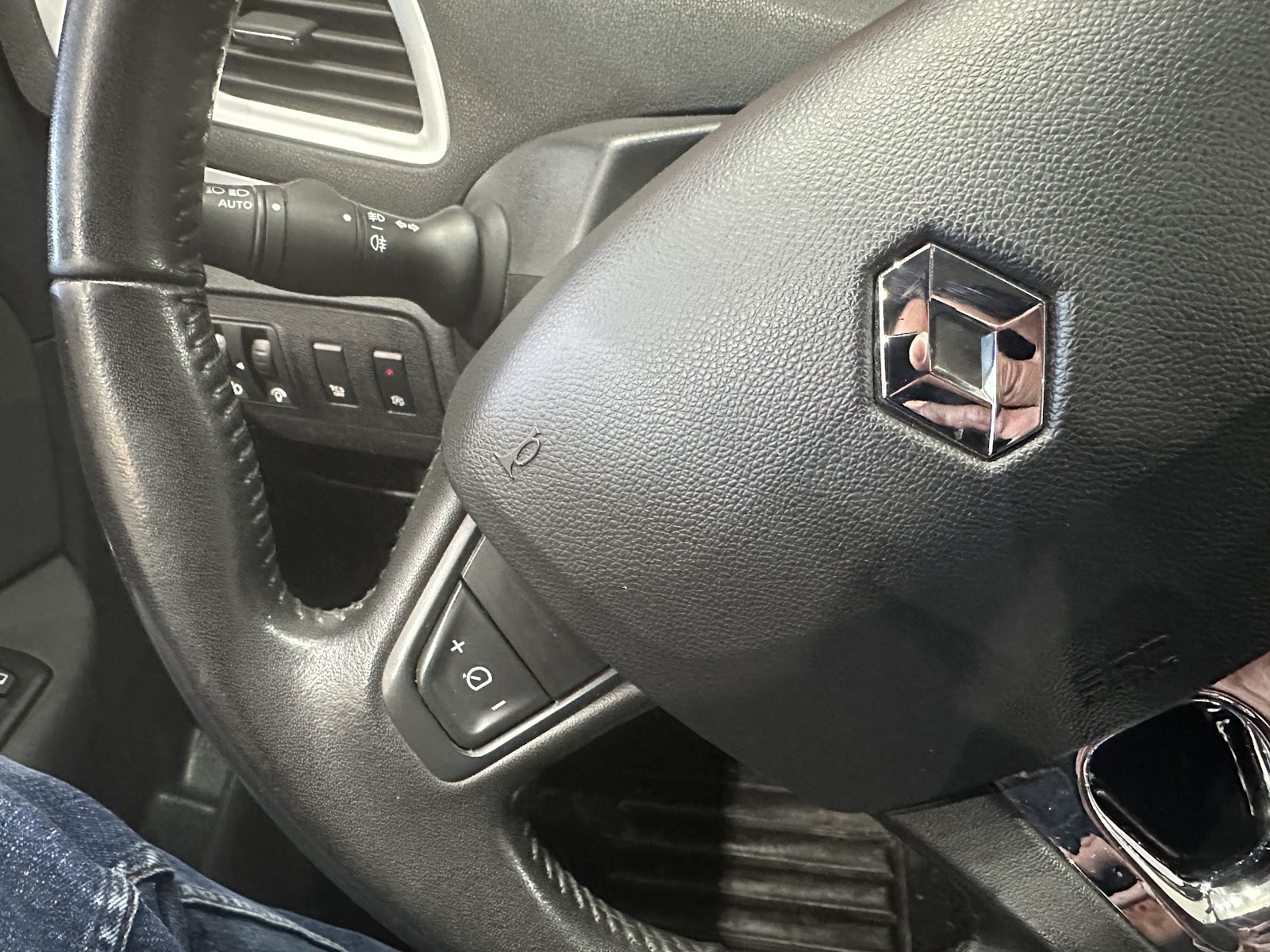 Foto 16 de RENAULT GRAND SCENIC 2014 en venta en CSV Motor VALDEFUENTES