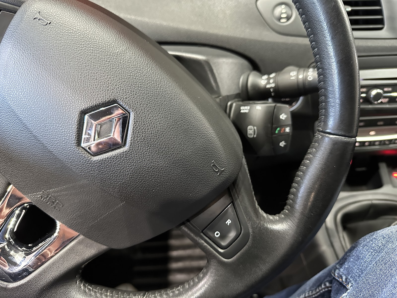 Foto 17 de RENAULT GRAND SCENIC 2014 en venta en CSV Motor VALDEFUENTES