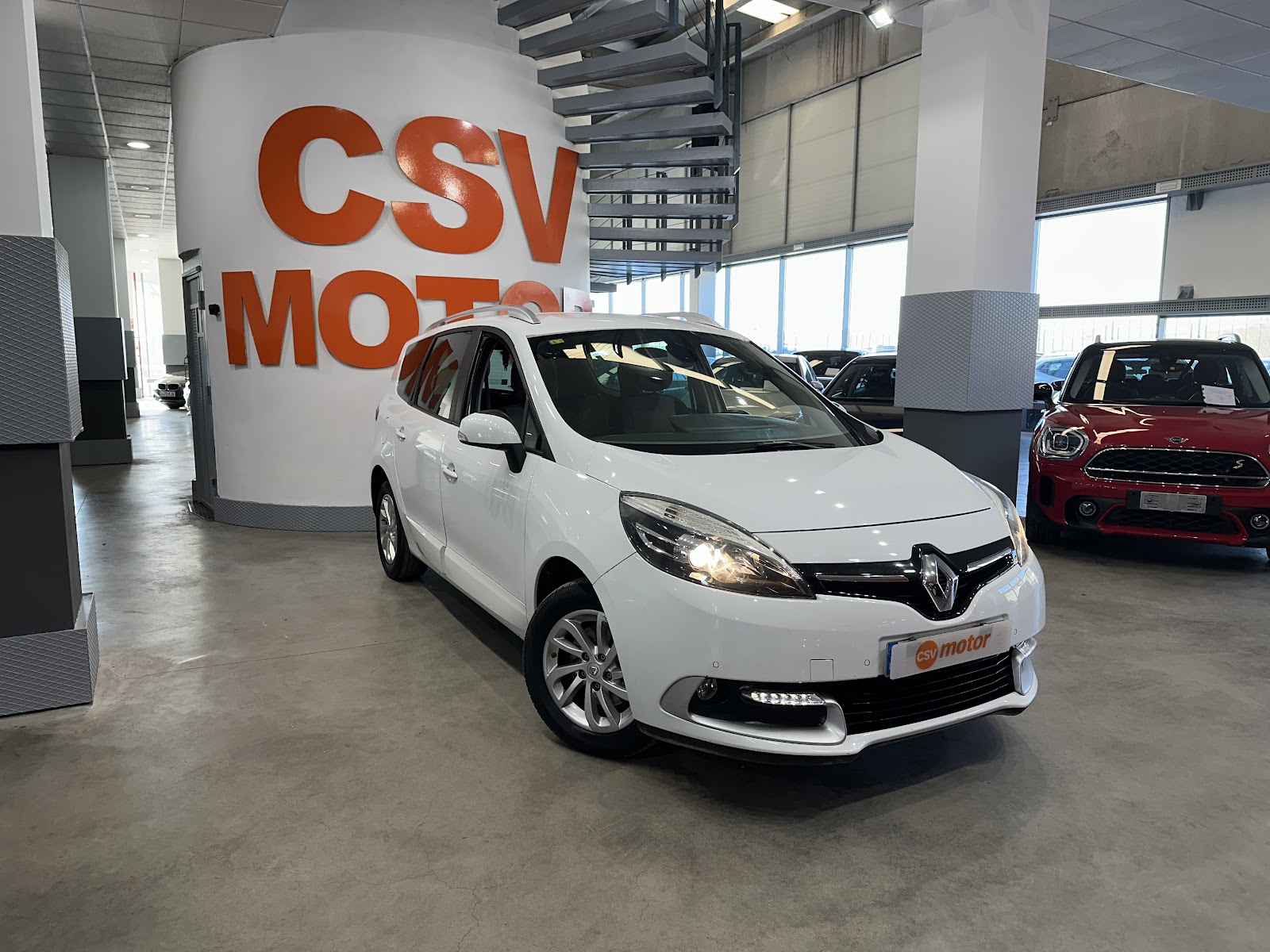 Foto 4 de RENAULT GRAND SCENIC 2014 en venta en CSV Motor VALDEFUENTES
