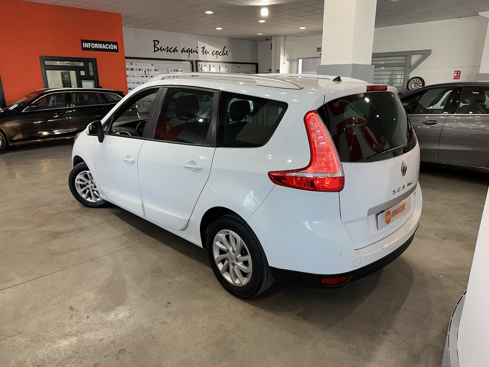 Foto 5 de RENAULT GRAND SCENIC 2014 en venta en CSV Motor VALDEFUENTES