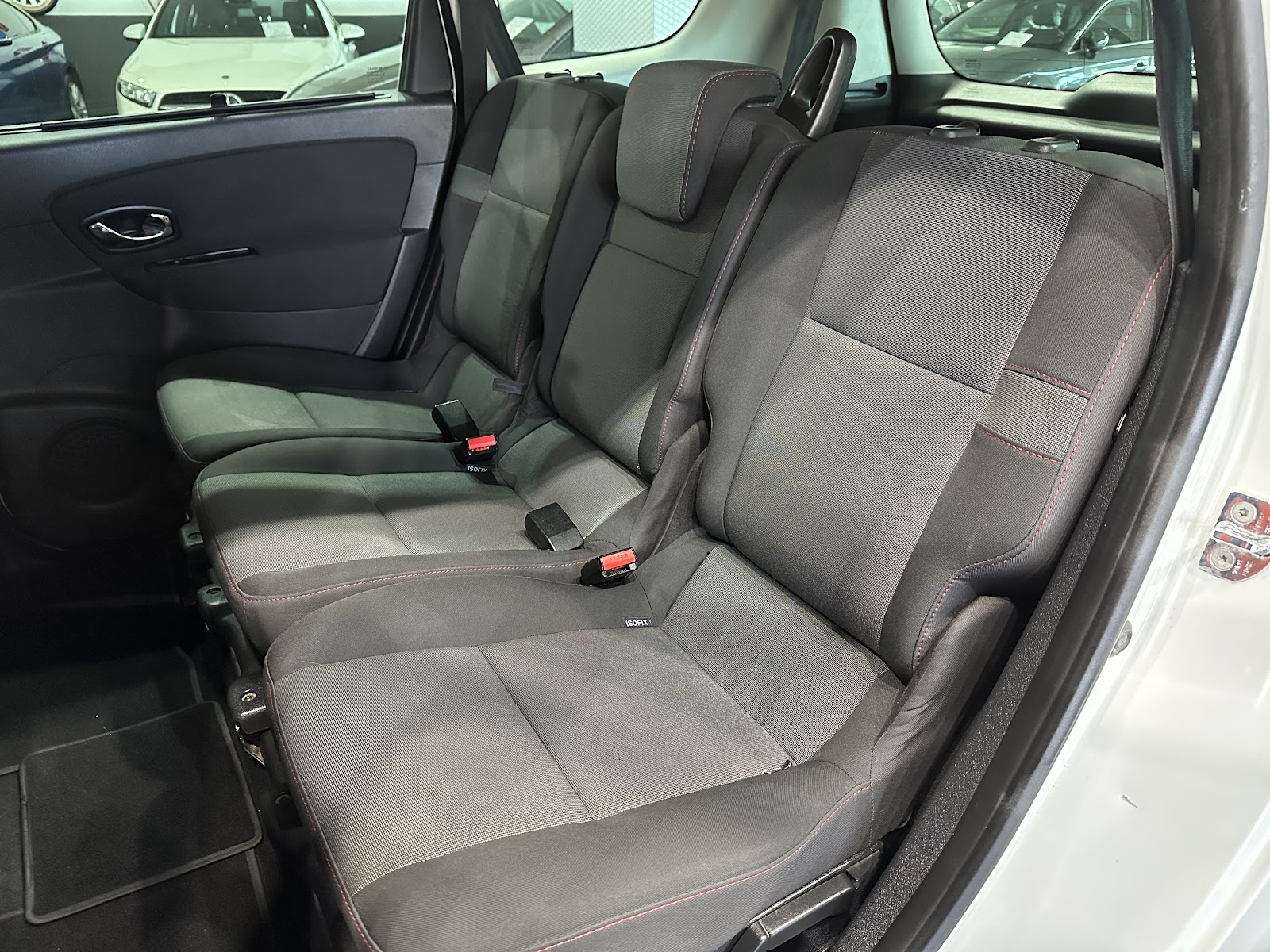 Foto 9 de RENAULT GRAND SCENIC 2014 en venta en CSV Motor VALDEFUENTES