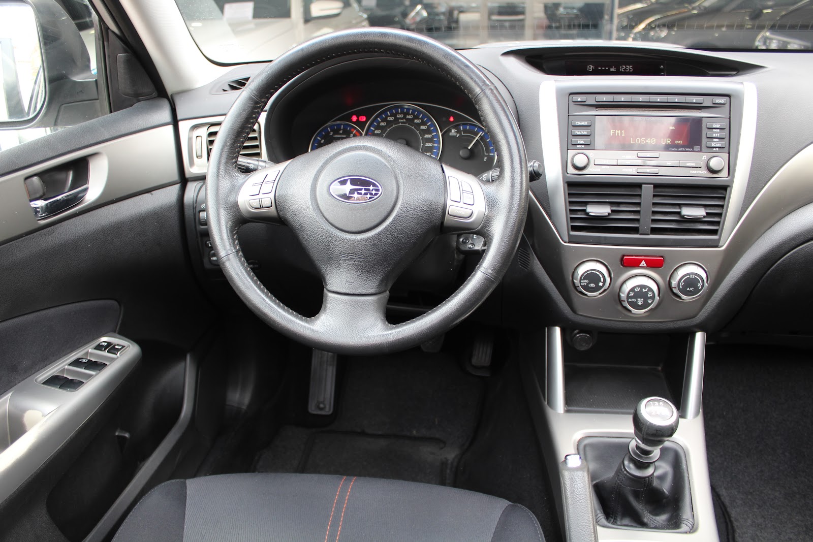 Foto 11 de SUBARU FORESTER 2010 en venta en CSV Motor VALDEFUENTES