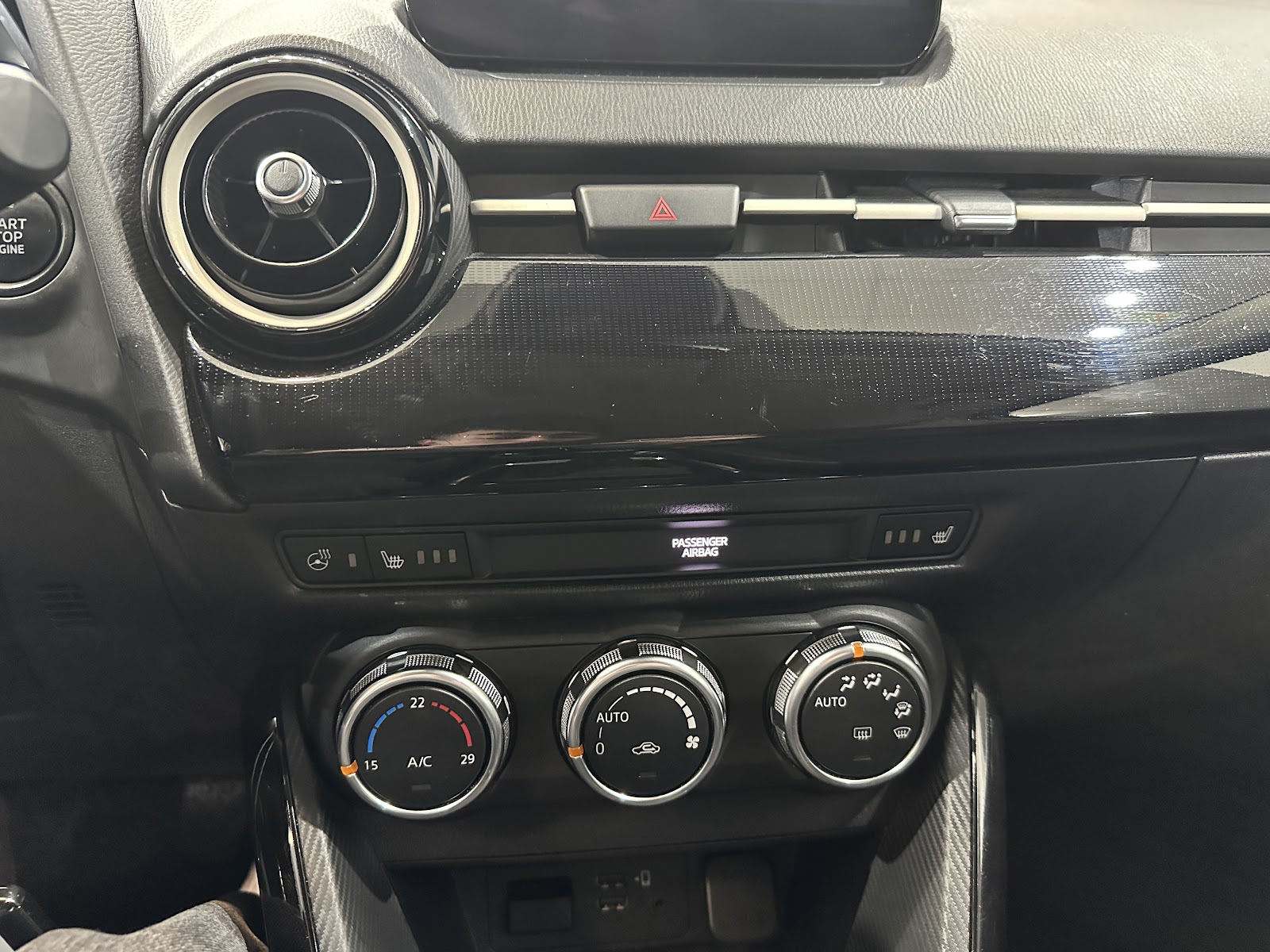 Foto 17 de MAZDA 2 2023 en venta en CSV Motor VALDEFUENTES
