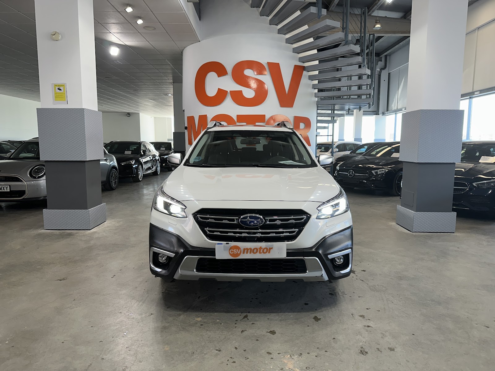 Foto 3 de SUBARU OUTBACK 2023 en venta en CSV Motor VALDEFUENTES